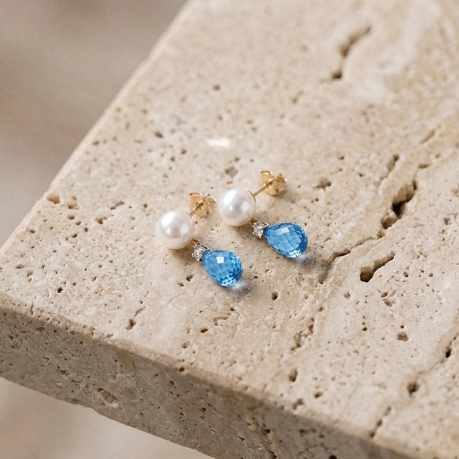 Yellow Gold Blue Topaz & Pearl & Diamond — Rosaflora