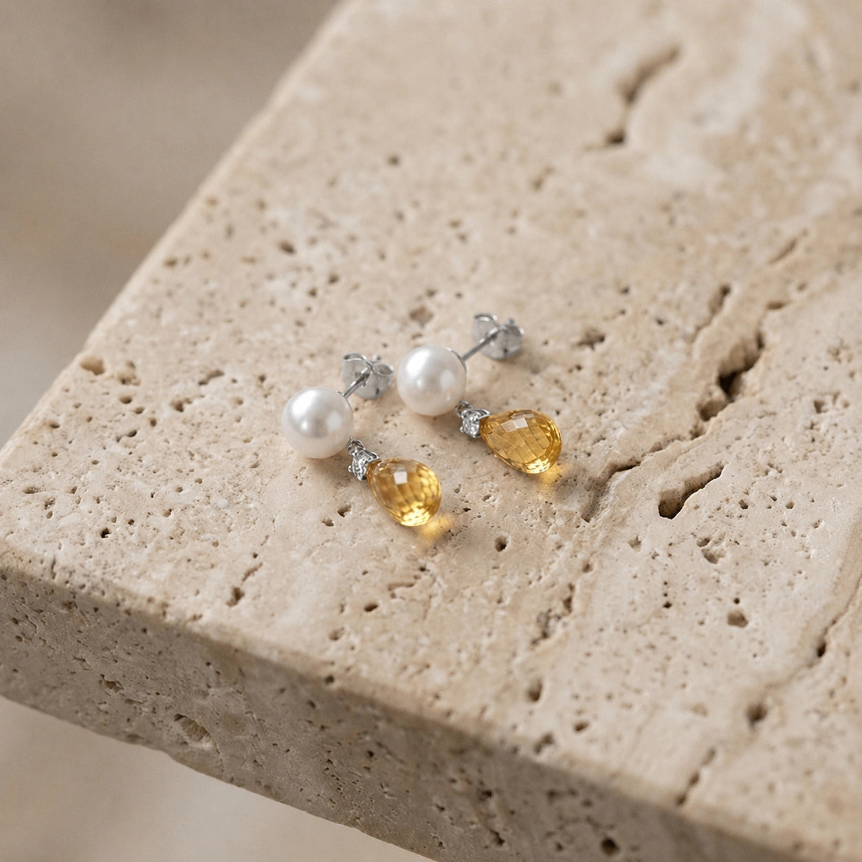 White Gold Citrine & Pearl & Diamond — Rosaflora