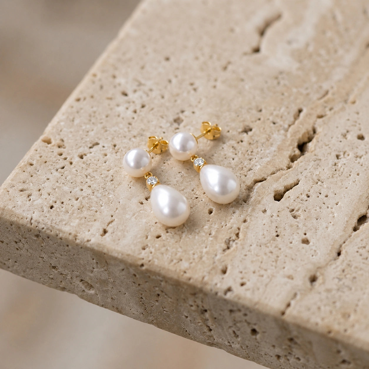 Yellow Gold Diamond & Pearl — Rosaflora