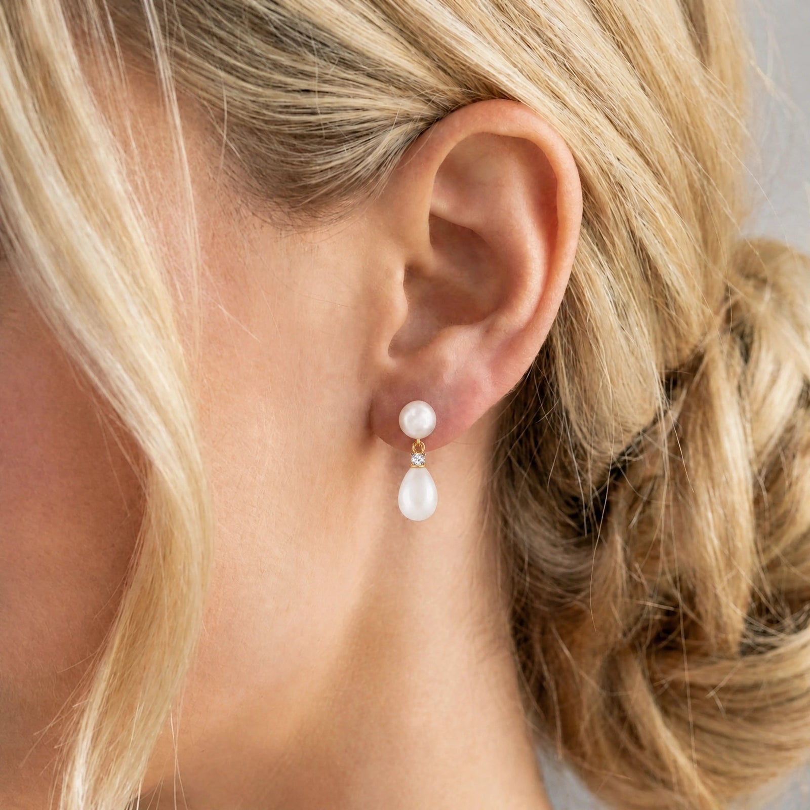 Yellow Gold Diamond & Pearl — Rosaflora