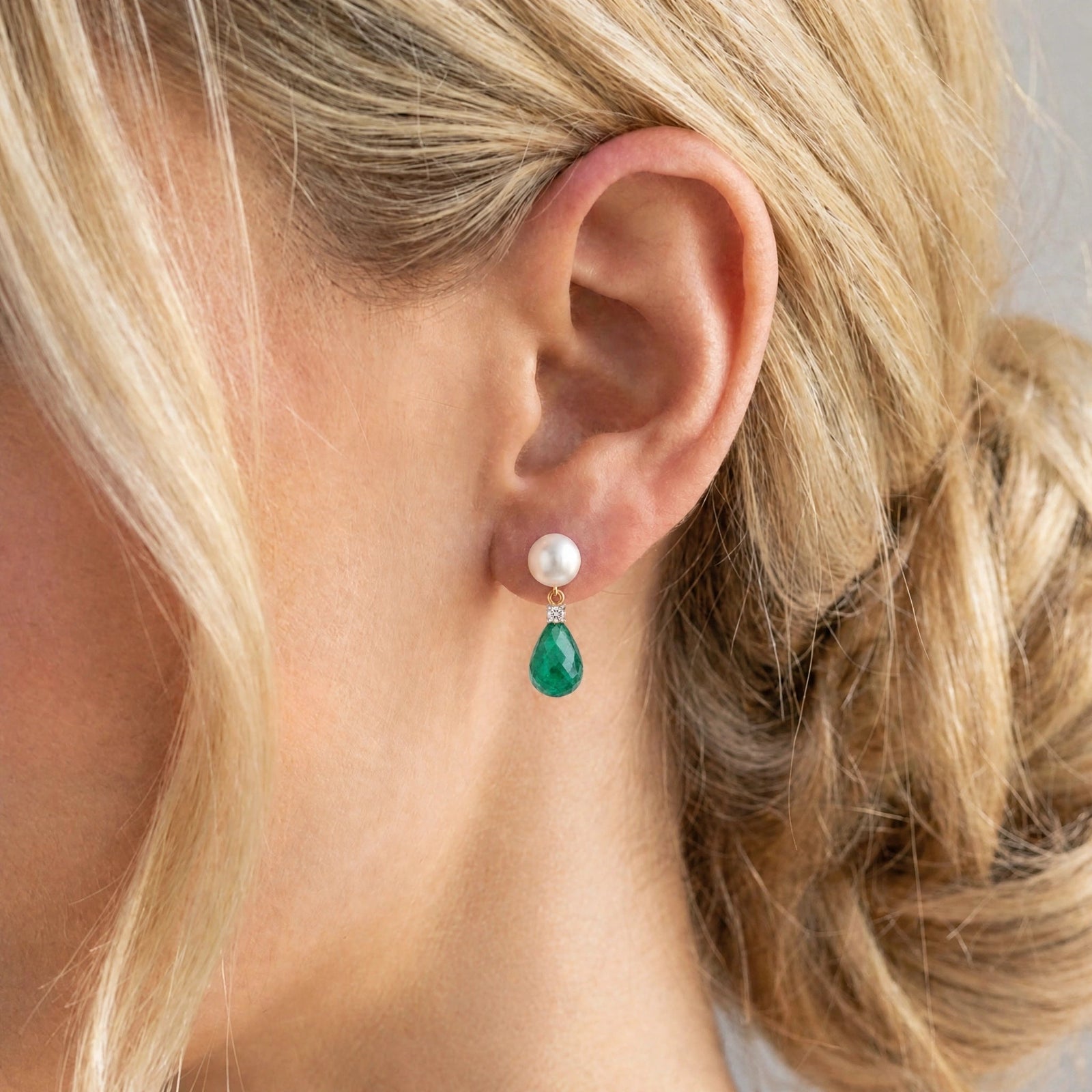 Yellow Gold Emerald & Pearl & Diamond — Rosaflora