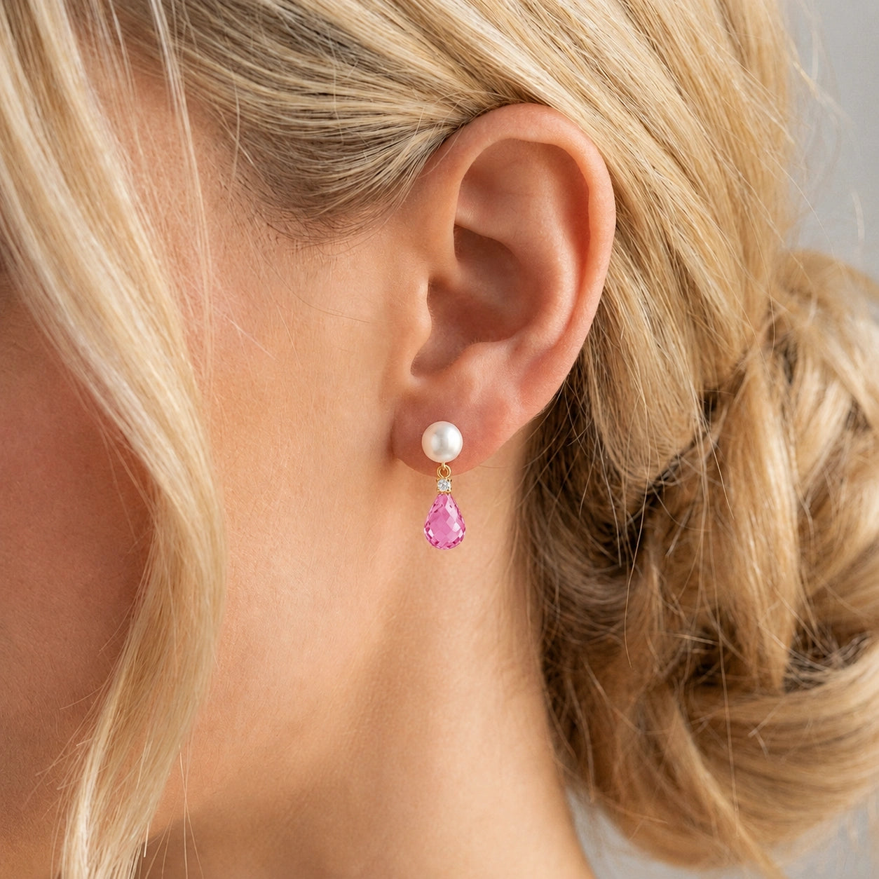 Yellow Gold Pink Topaz & Pearl & Diamond — Rosaflora