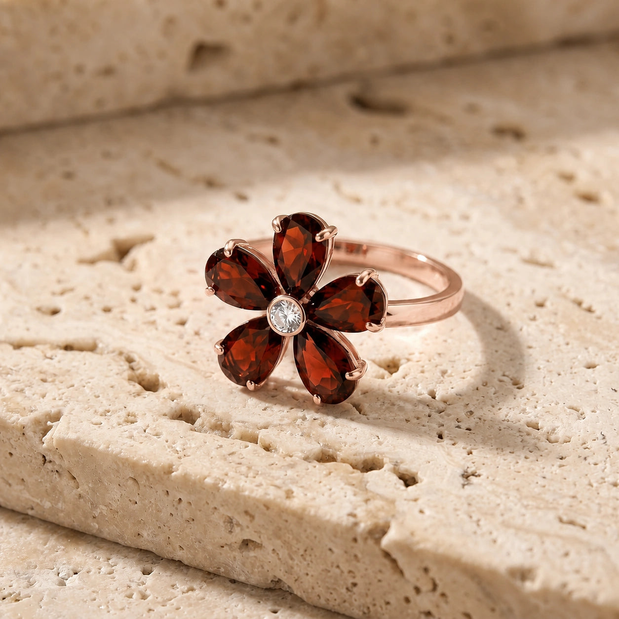 Rose Gold Ring Garnet 10K — Rosalba