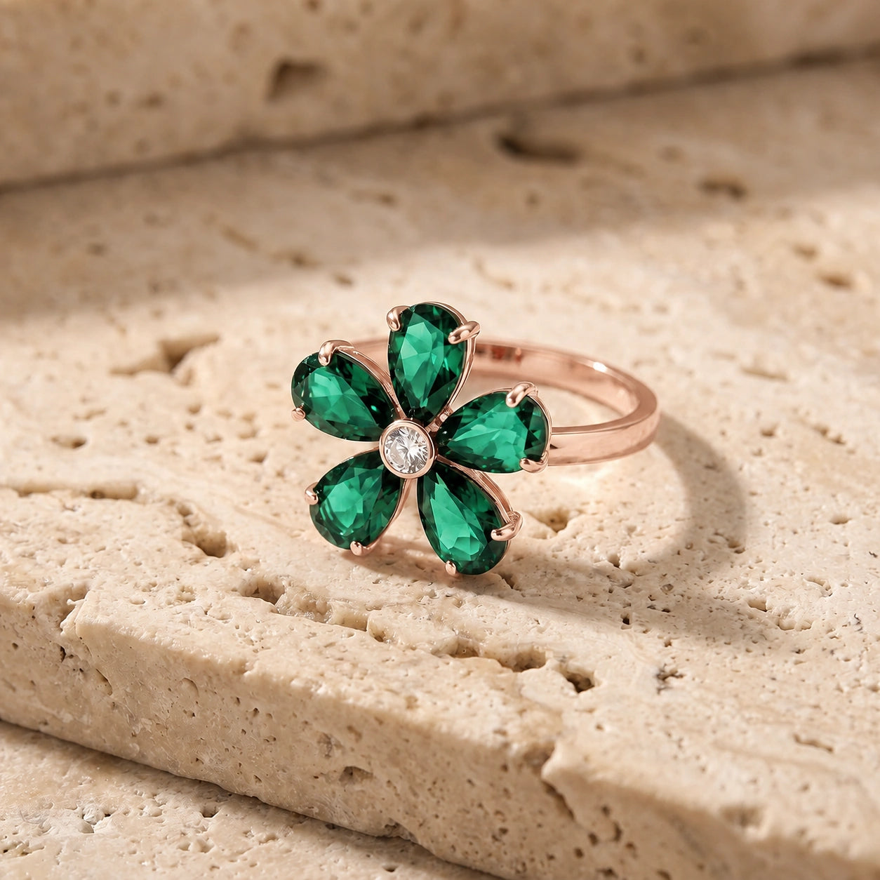 Rose Gold Ring Emerald 10K — Rosalba