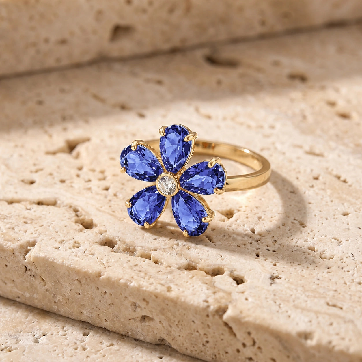 Yellow Gold Ring Tanzanite 10K — Rosalba