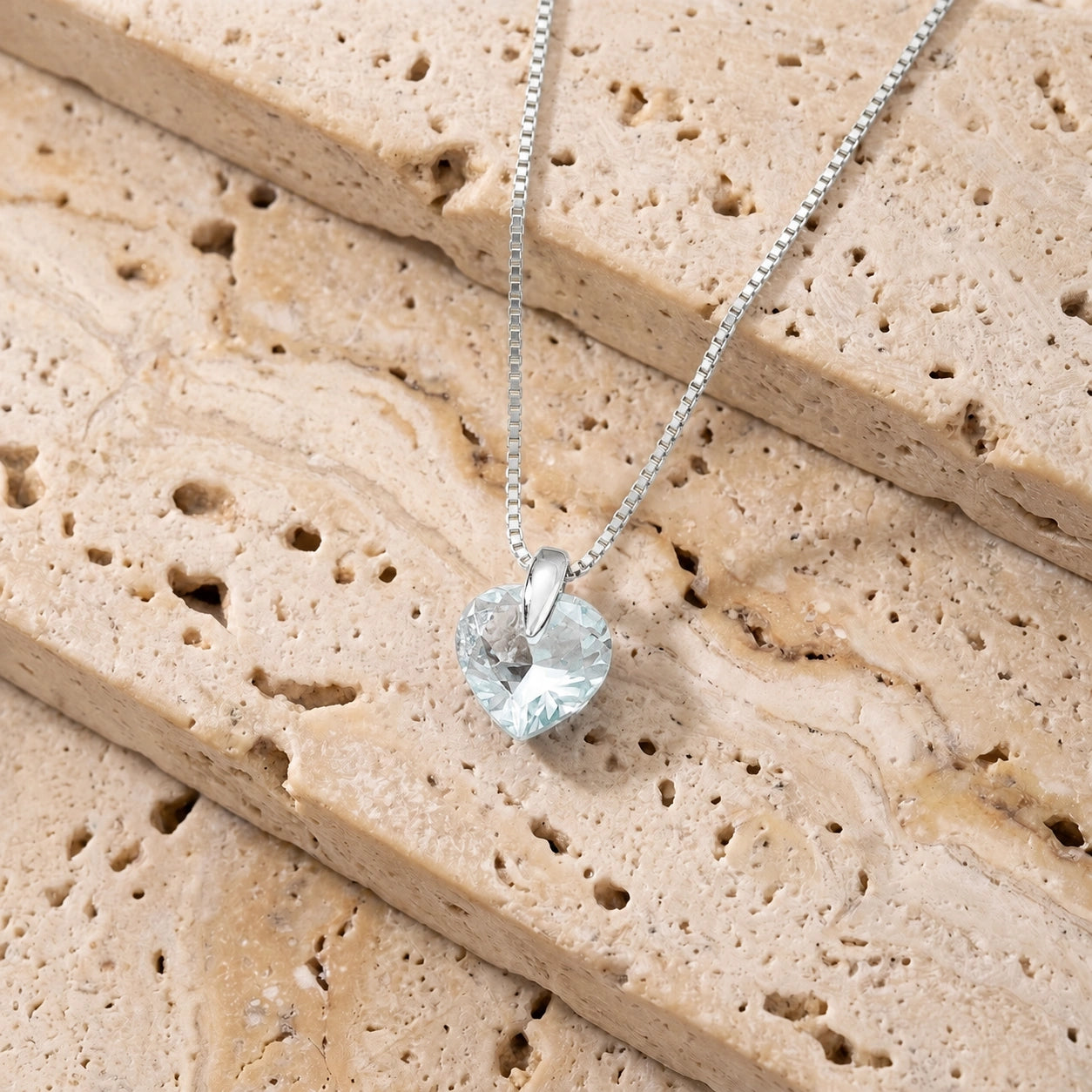 White Gold Aquamarine — Domiziana