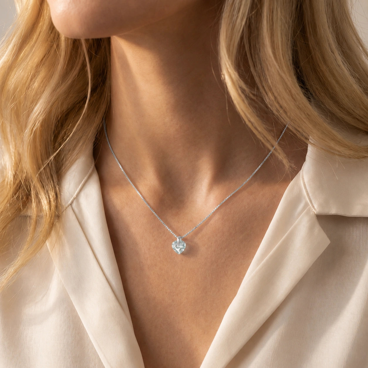White Gold Aquamarine — Domiziana