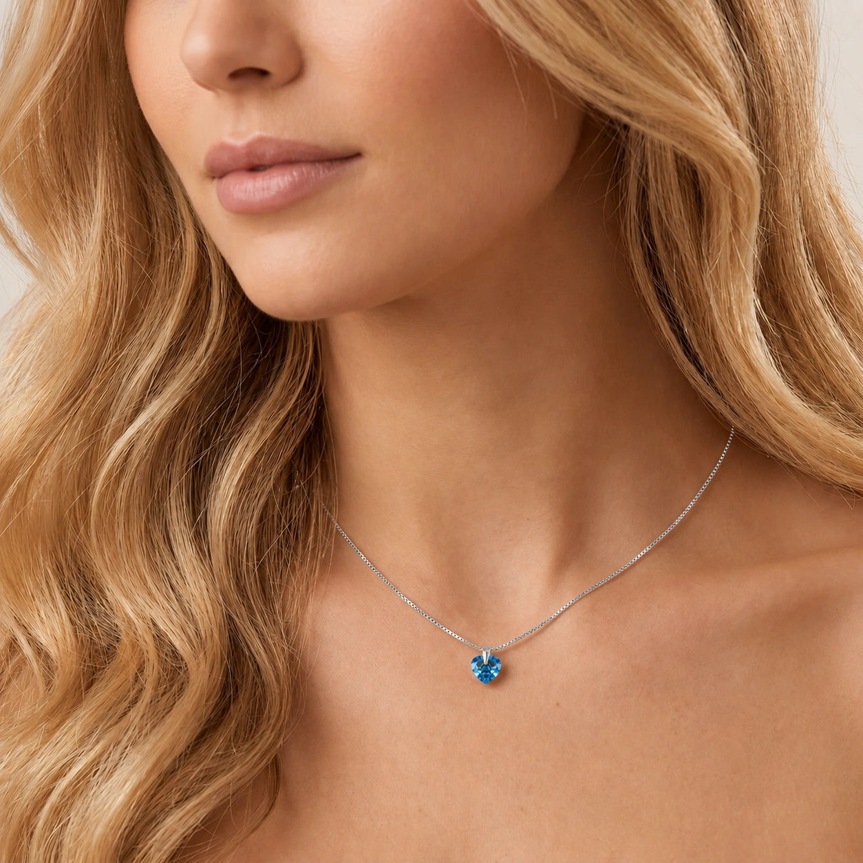 White Gold Blue Topaz — Domiziana