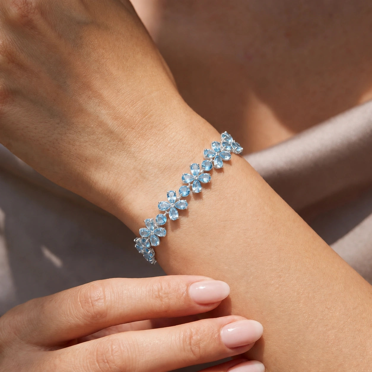 White Gold Aquamarine — Mariagraziana
