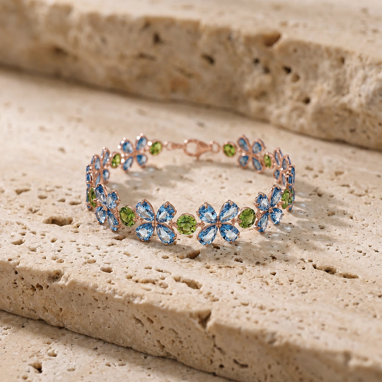 Rose Gold Peridot & Blue Topaz — Mariagraziana