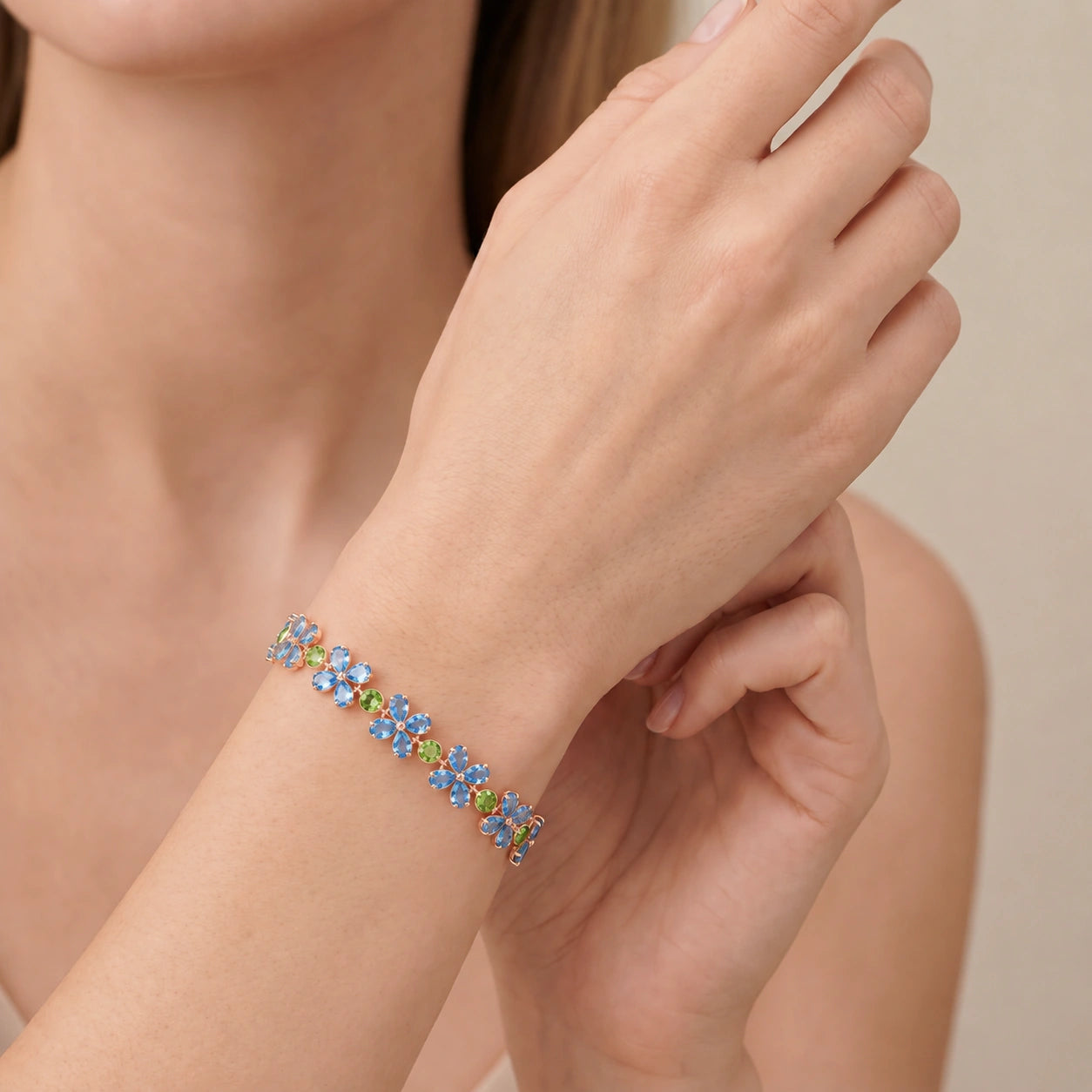 Rose Gold Peridot & Blue Topaz — Mariagraziana