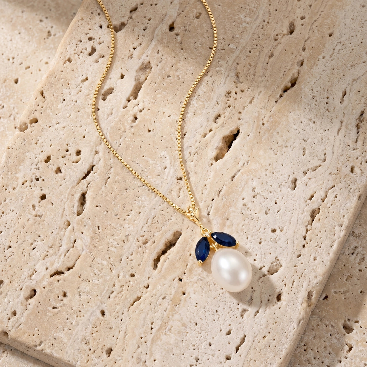 Yellow Gold Eternal Necklace Pearl 10K — Arabella