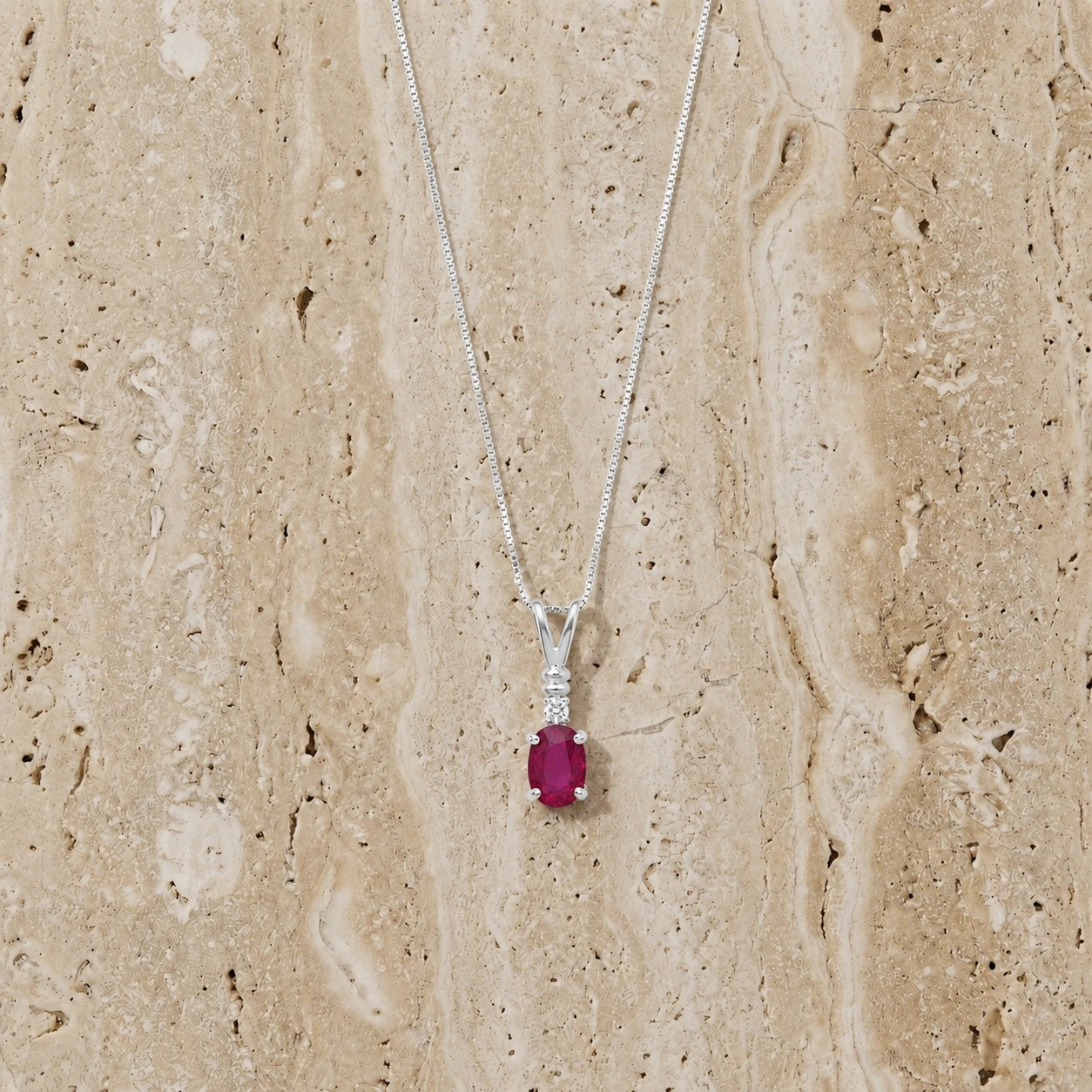 White Gold Heritage Pendant Necklace Ruby 10K — Elsa