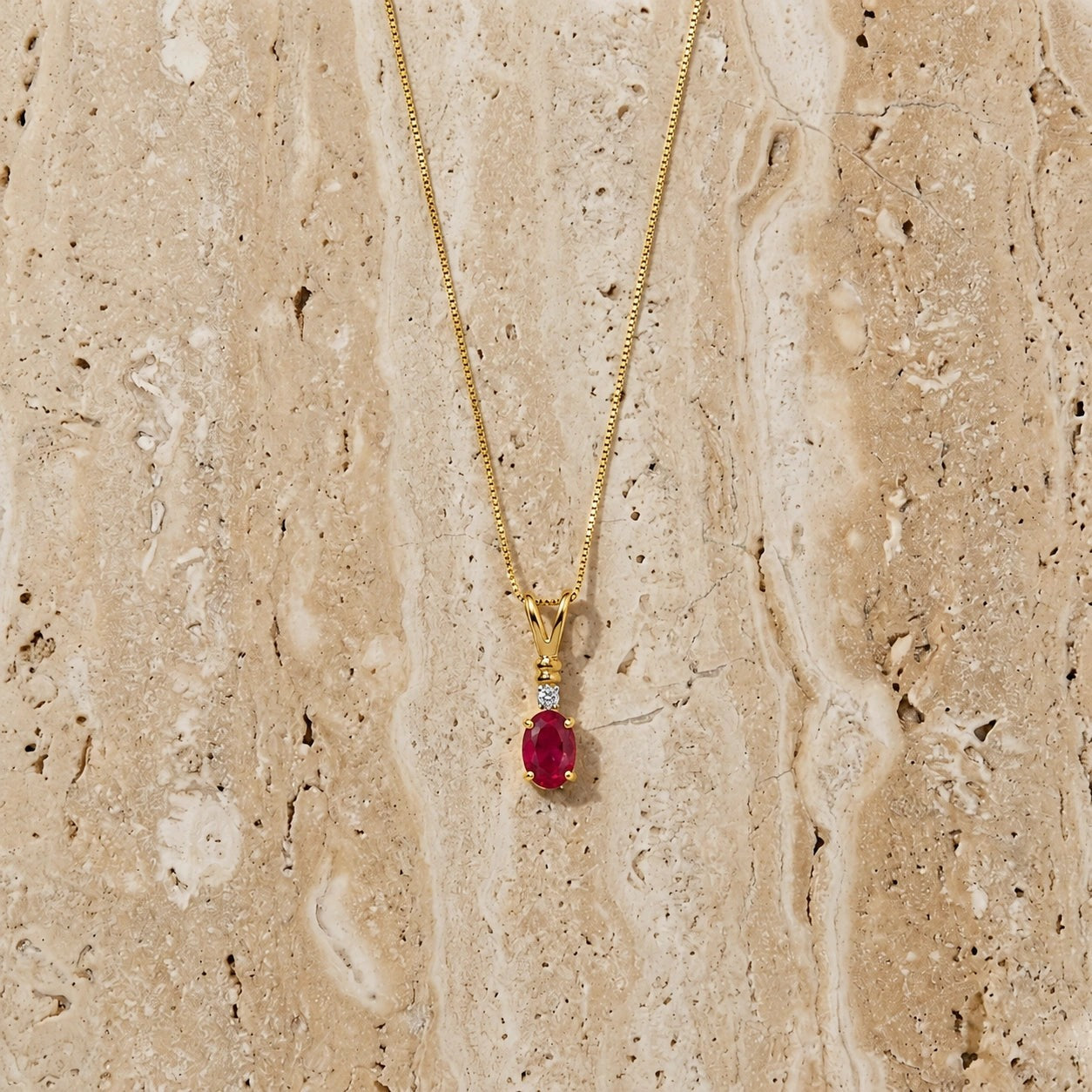 Yellow Gold Heritage Pendant Necklace Ruby 10K — Elsa