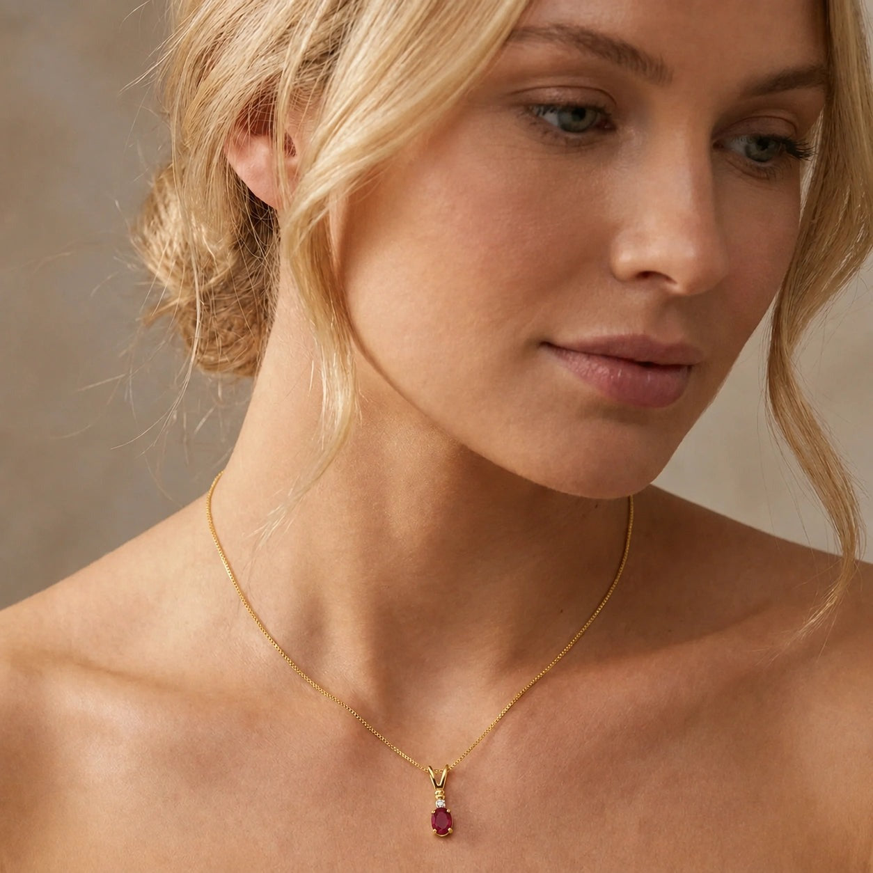 Yellow Gold Heritage Pendant Necklace Ruby 10K — Elsa