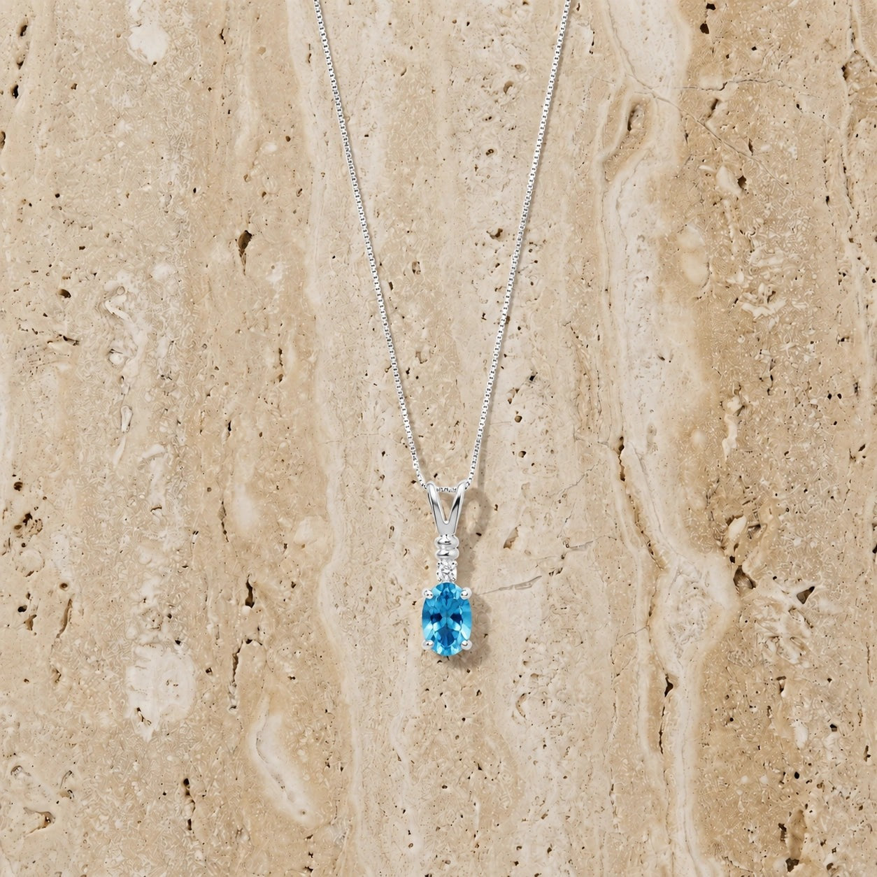 White Gold Heritage Pendant Necklace Blue Topaz 10K — Elsa