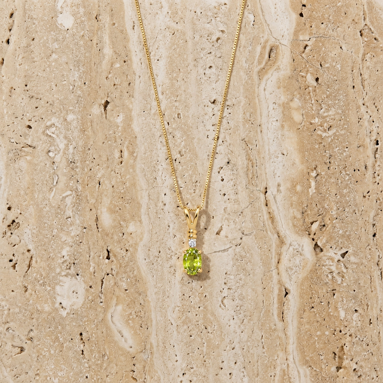Yellow Gold Heritage Pendant Necklace Pink Topaz 10K — Elsa