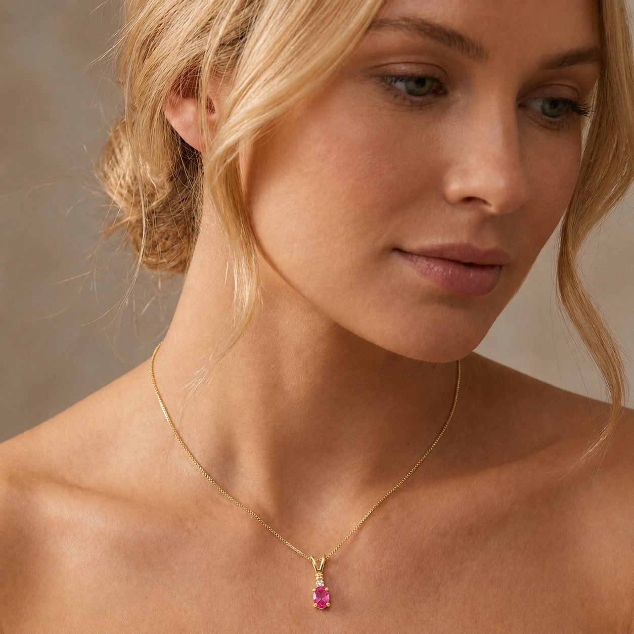 Yellow Gold Heritage Pendant Necklace Aquamarine 10K — Elsa