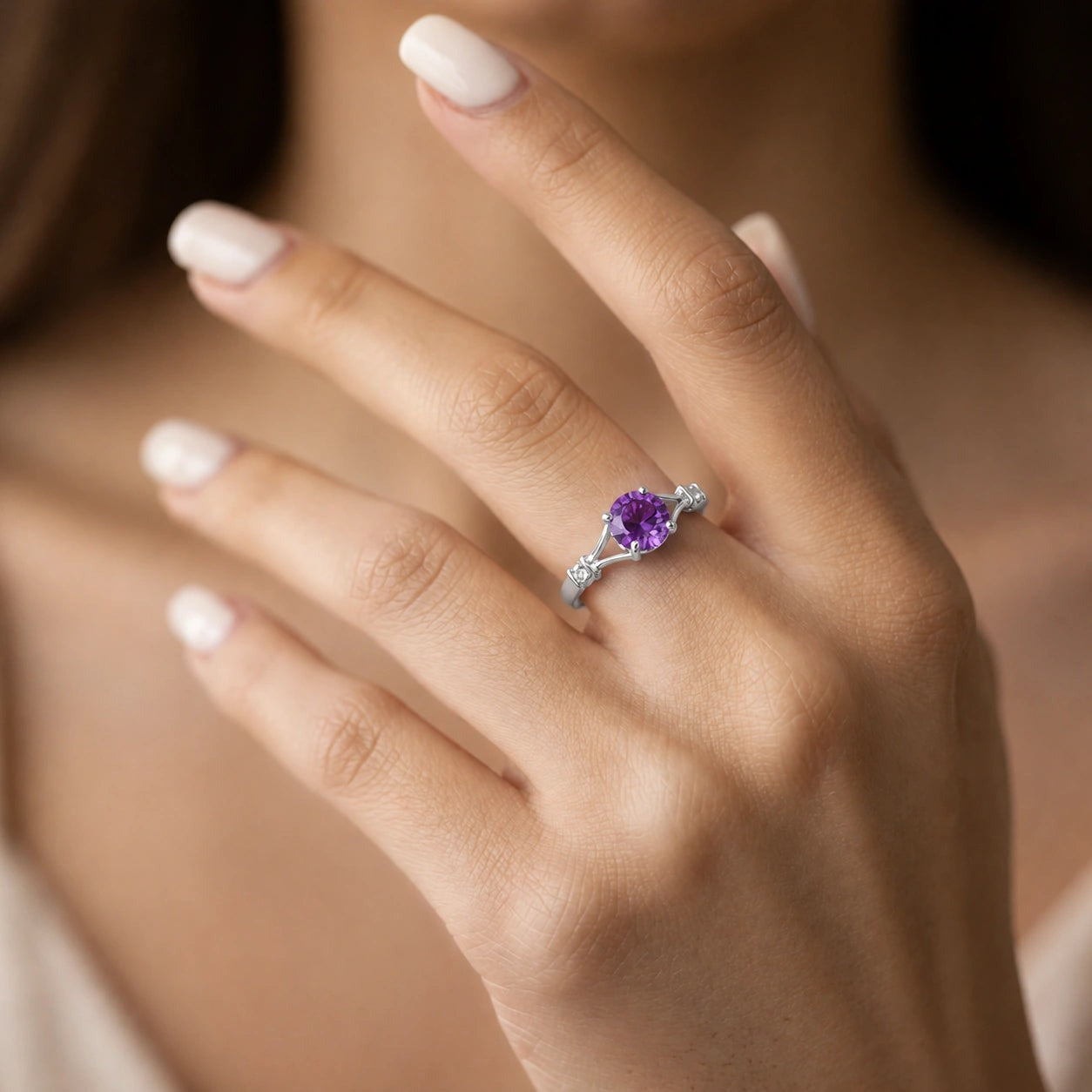White Gold Signature Ring Amethyst 10K — Guendalina