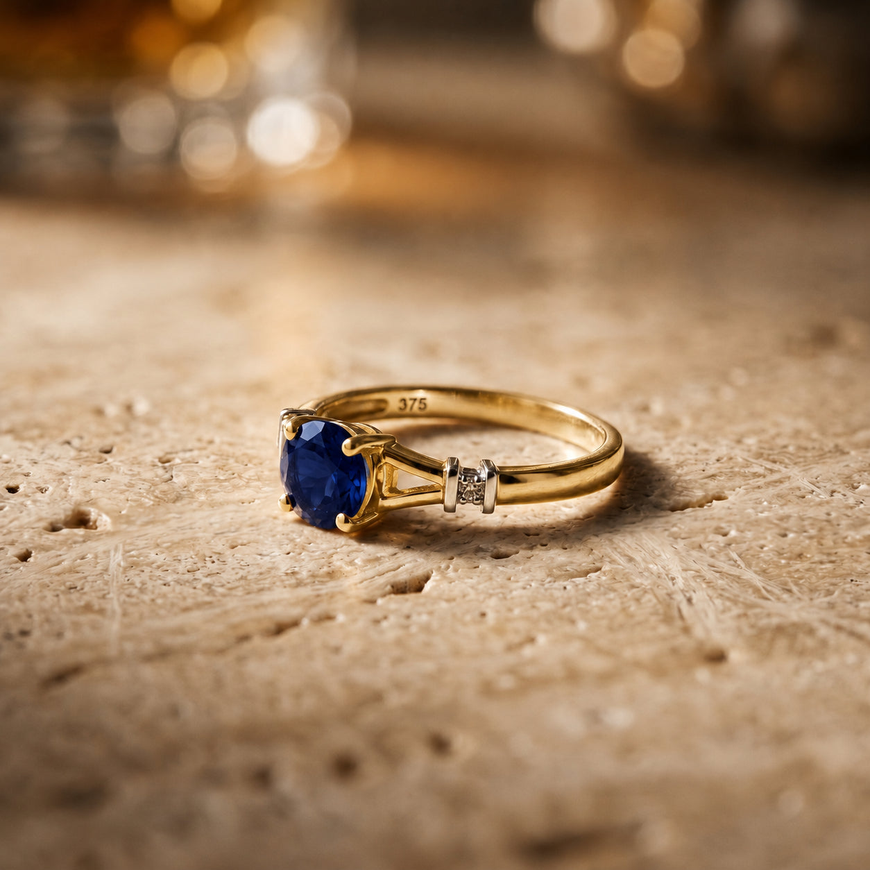Yellow Gold Signature Ring Emerald 10K — Guendalina