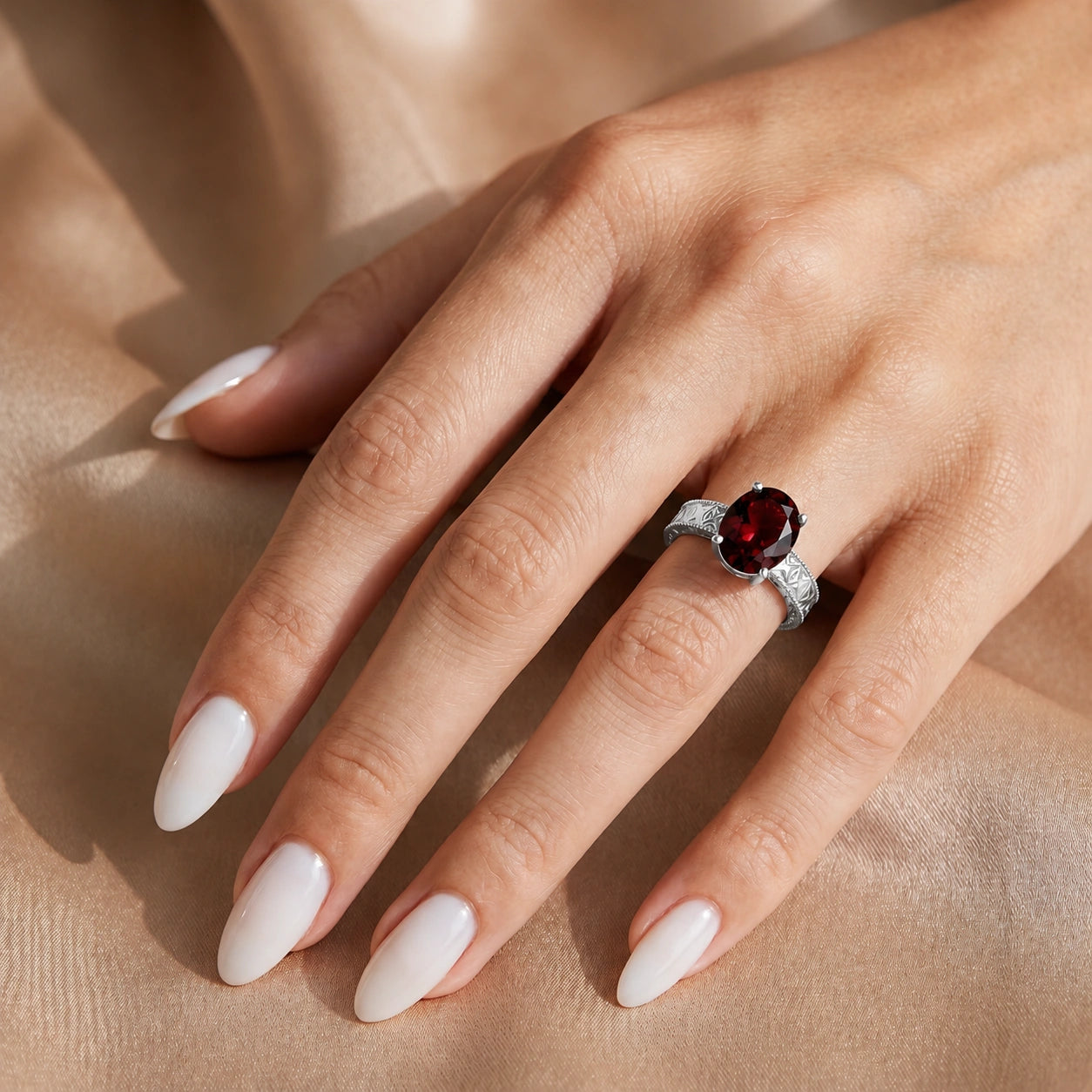 White Gold Garnet — Rosa