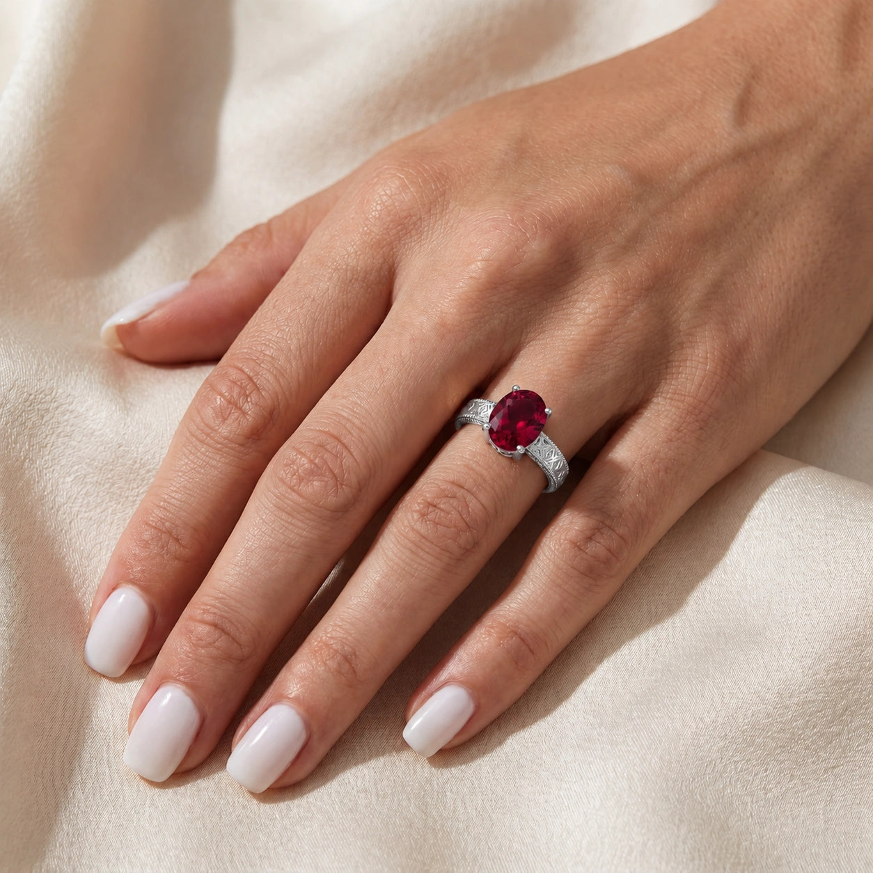 White Gold Ruby — Rosa