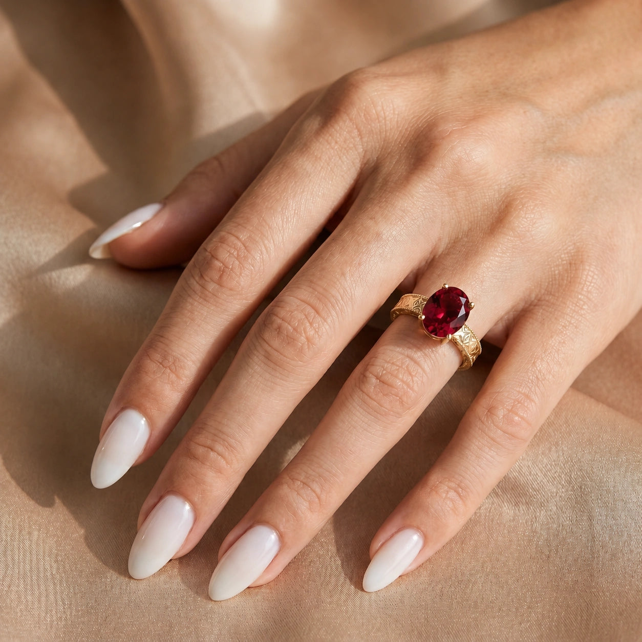 Yellow Gold Ruby — Rosa