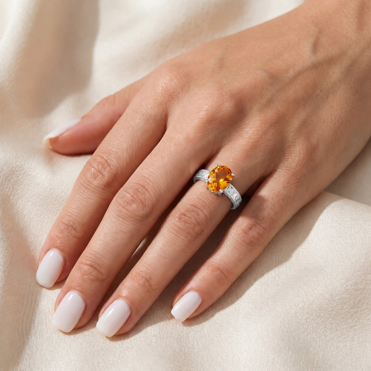 White Gold Sapphire — Rosa