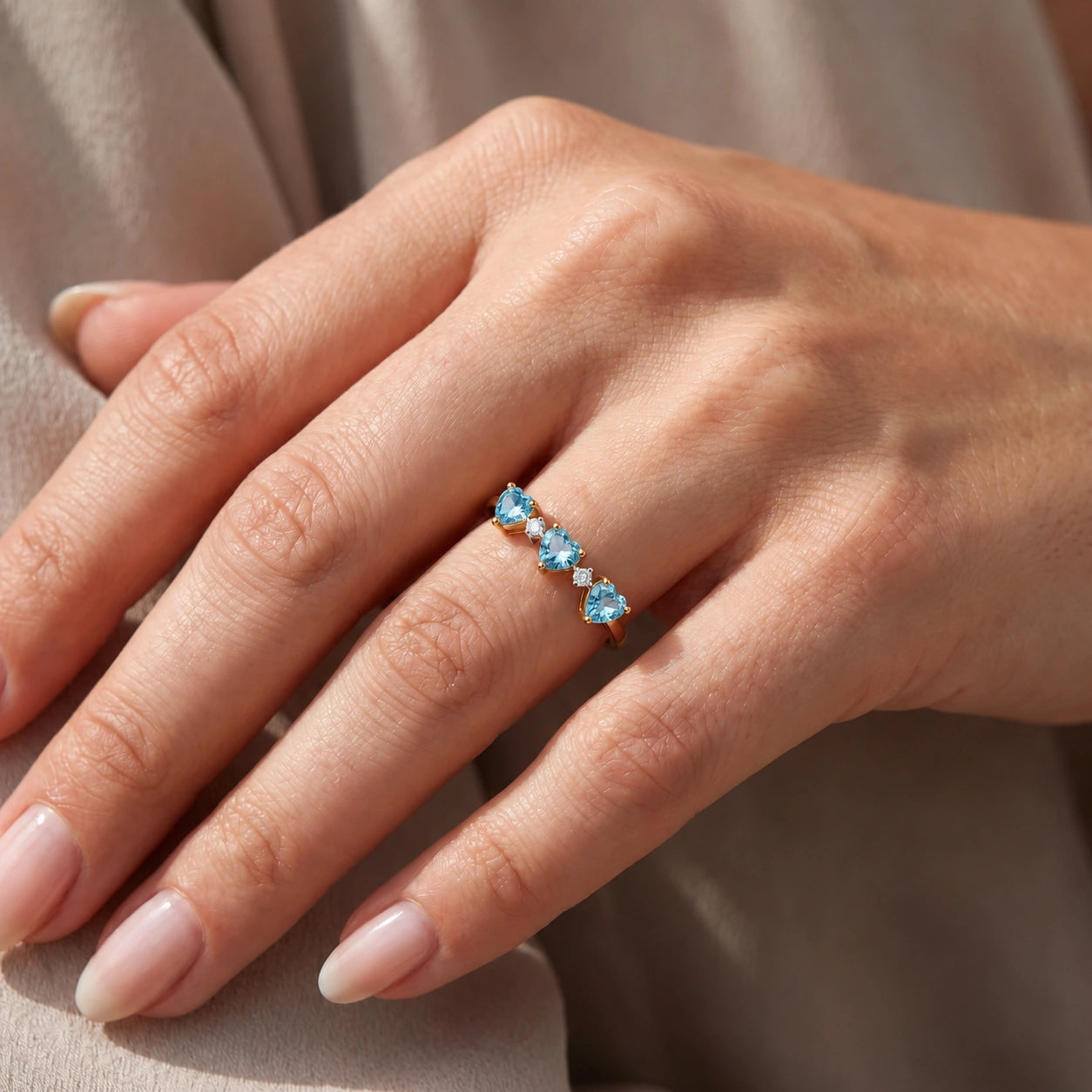 Yellow Gold Blue Topaz & Diamond — Salomè