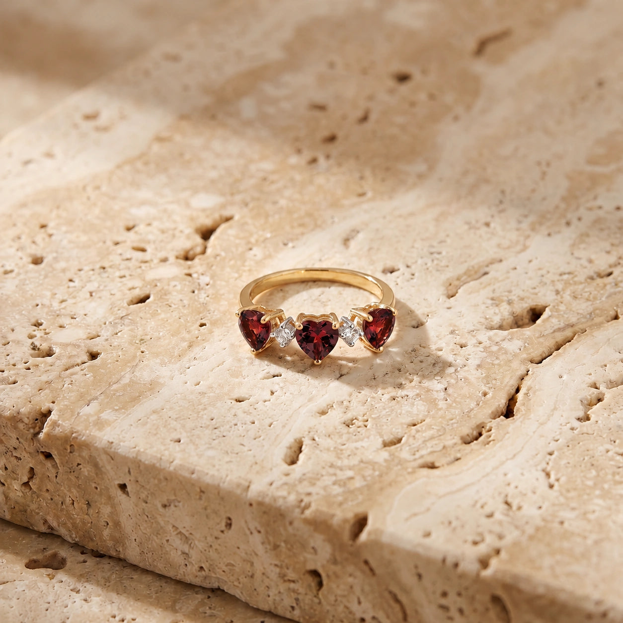 Yellow Gold Garnet & Diamond — Salomè