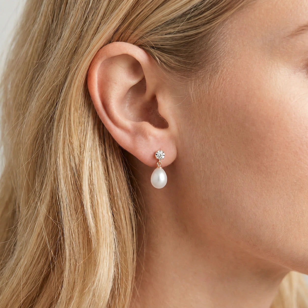 Rose Gold Diamond & Pearl — Mercedes