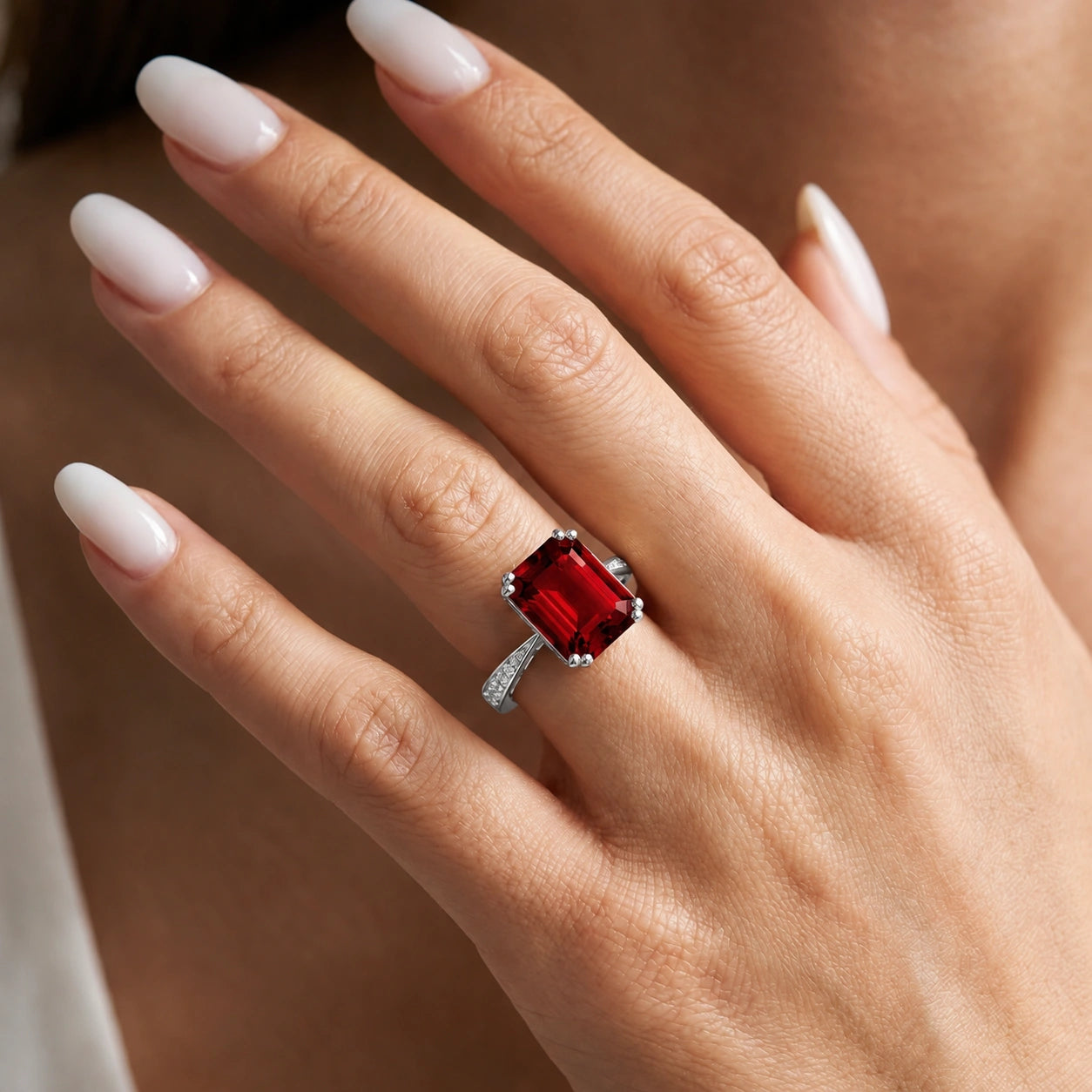 White Gold Garnet & Diamond — Simonetta