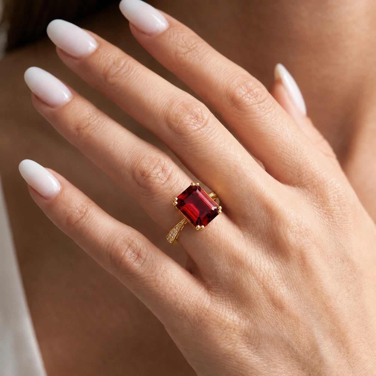 Yellow Gold Garnet & Diamond — Simonetta