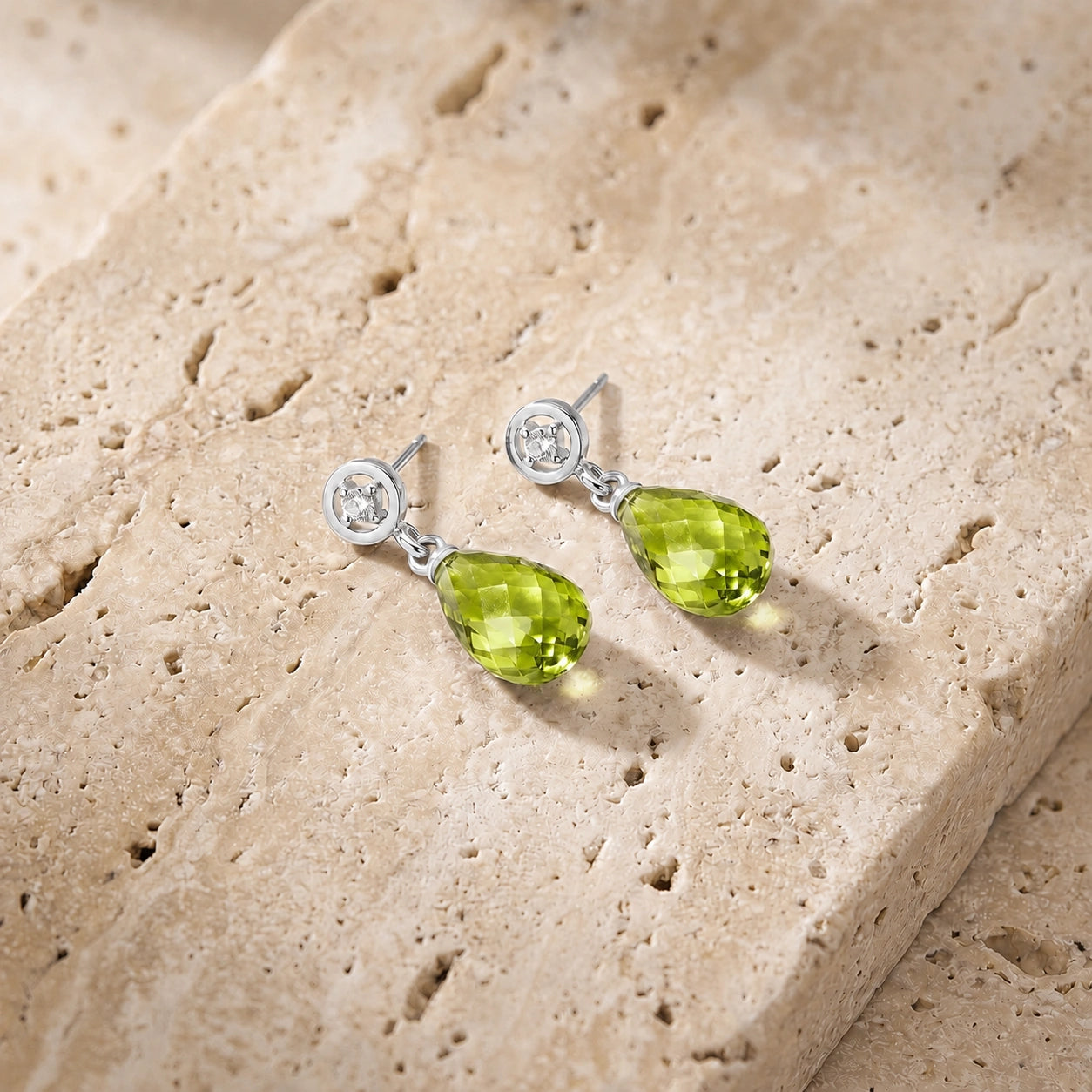 White Gold Diamond & Peridot — Mariaaugusta