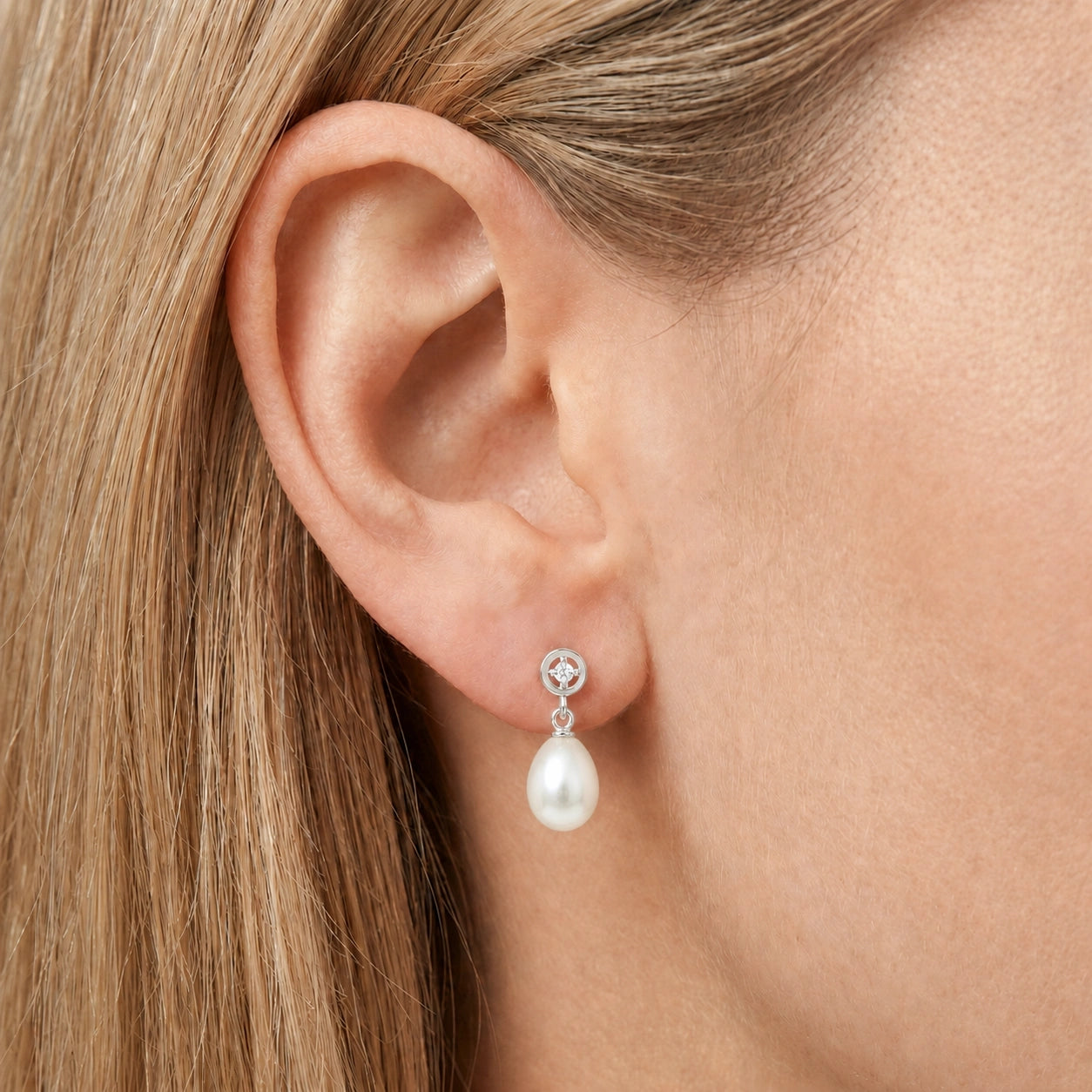 White Gold Pearl & Diamond — Mariaaugusta