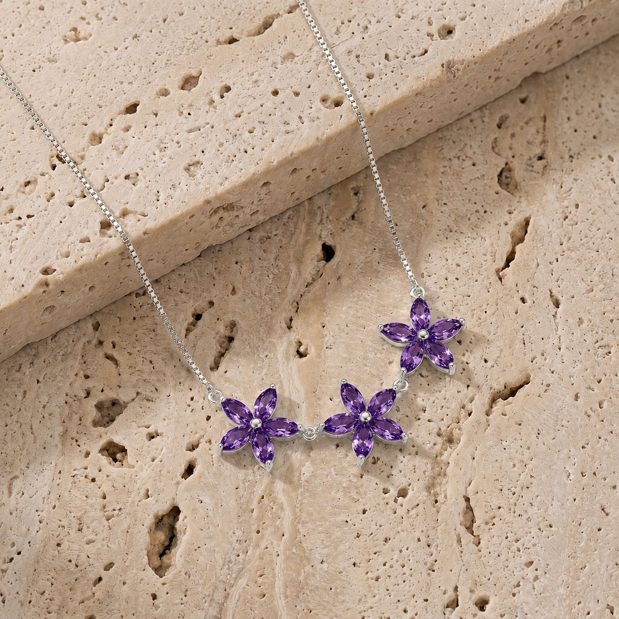 White Gold Classic Necklace Blue Topaz 10K — Fiorella
