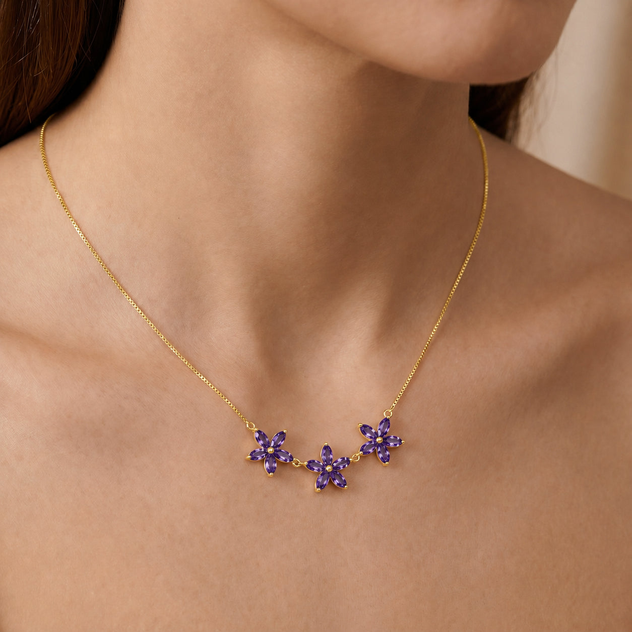 Yellow Gold Classic Necklace Blue Topaz 10K — Fiorella