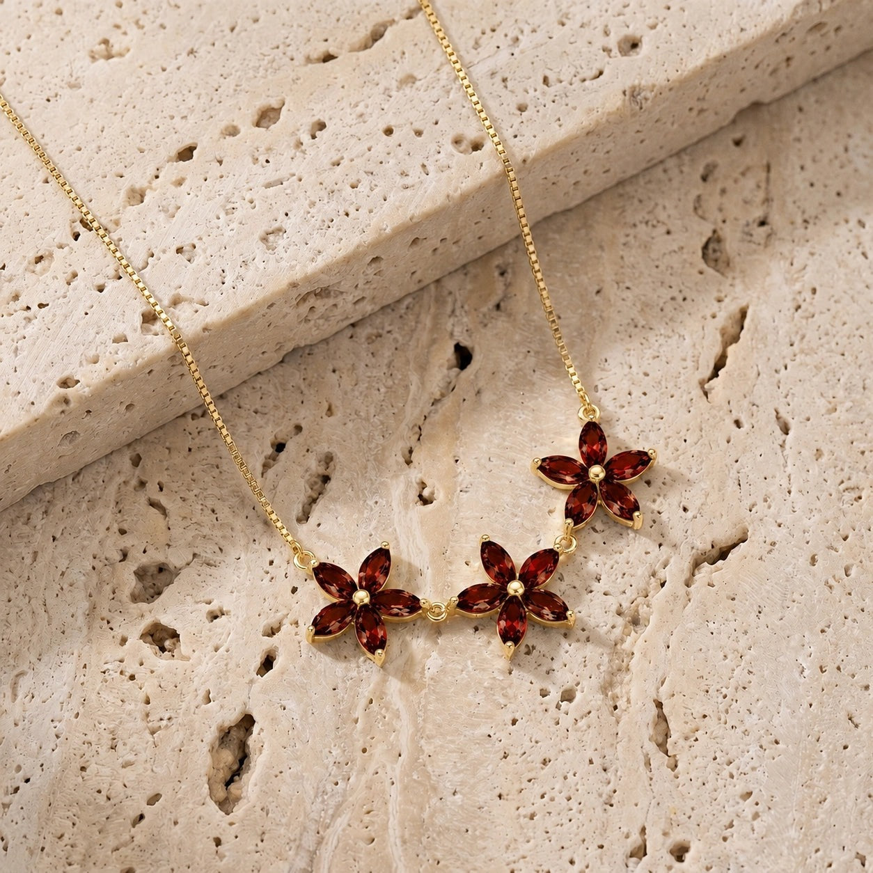 Yellow Gold Classic Necklace Garnet 10K — Fiorella