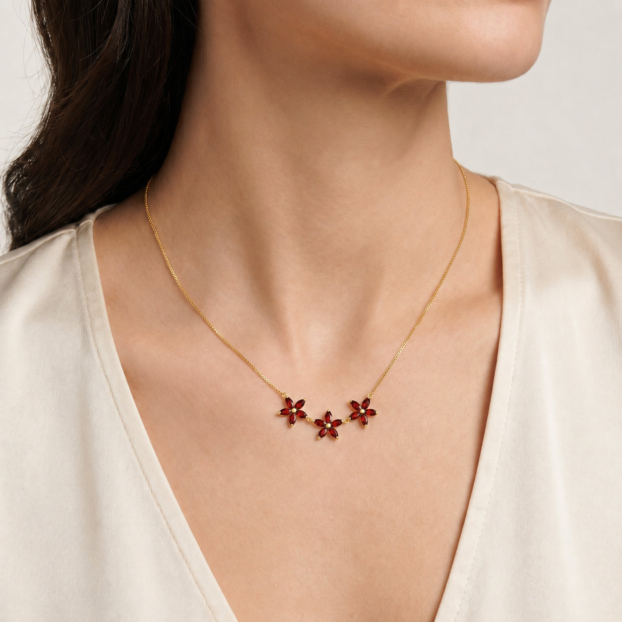 Yellow Gold Classic Necklace Garnet 10K — Fiorella
