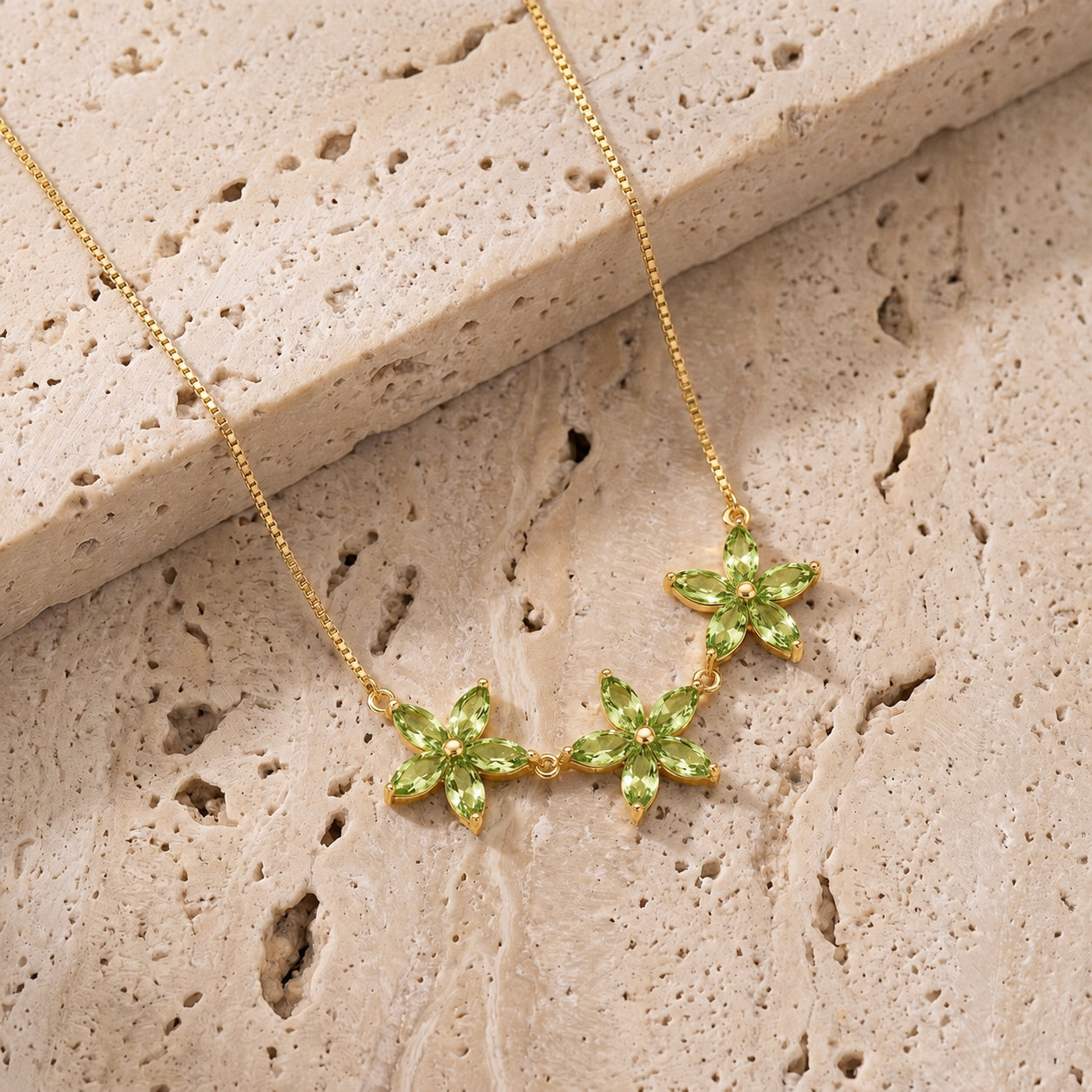 Yellow Gold Classic Necklace Green Amethyst 10K — Fiorella