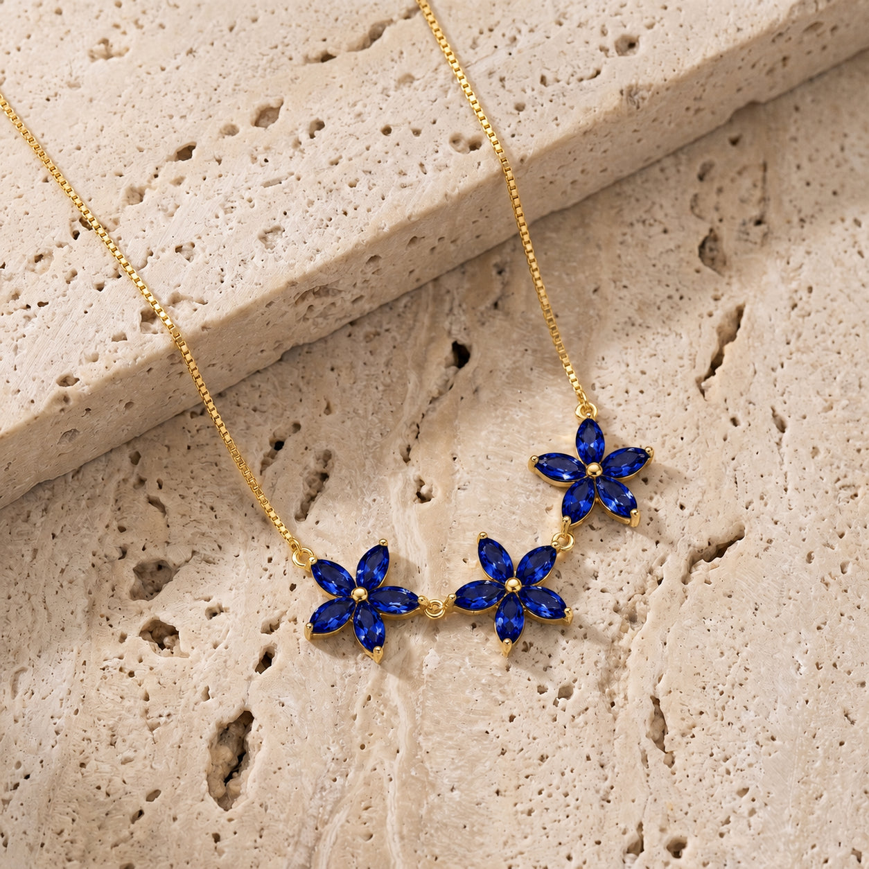 Yellow Gold Classic Necklace Sapphire 10K — Fiorella