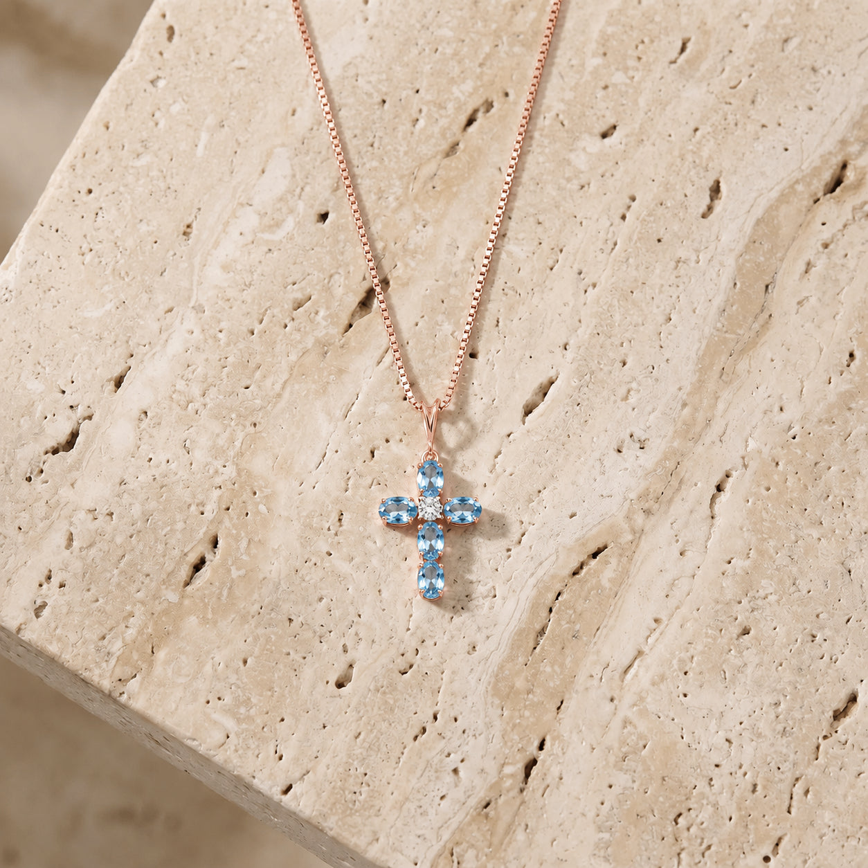 Rose Gold Grace Necklace Peridot 10K — Nadia