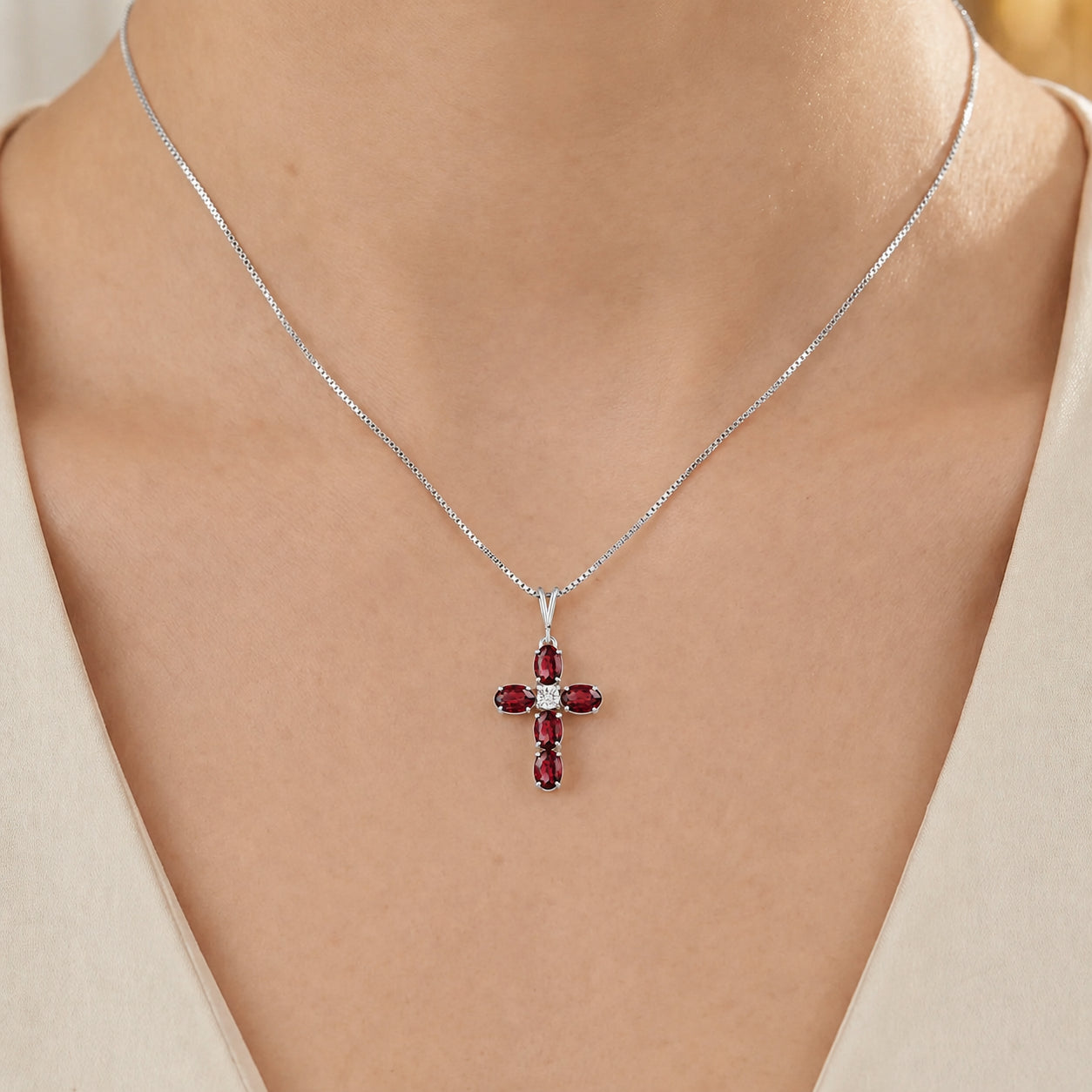 White Gold Grace Necklace Blue Topaz 10K — Nadia