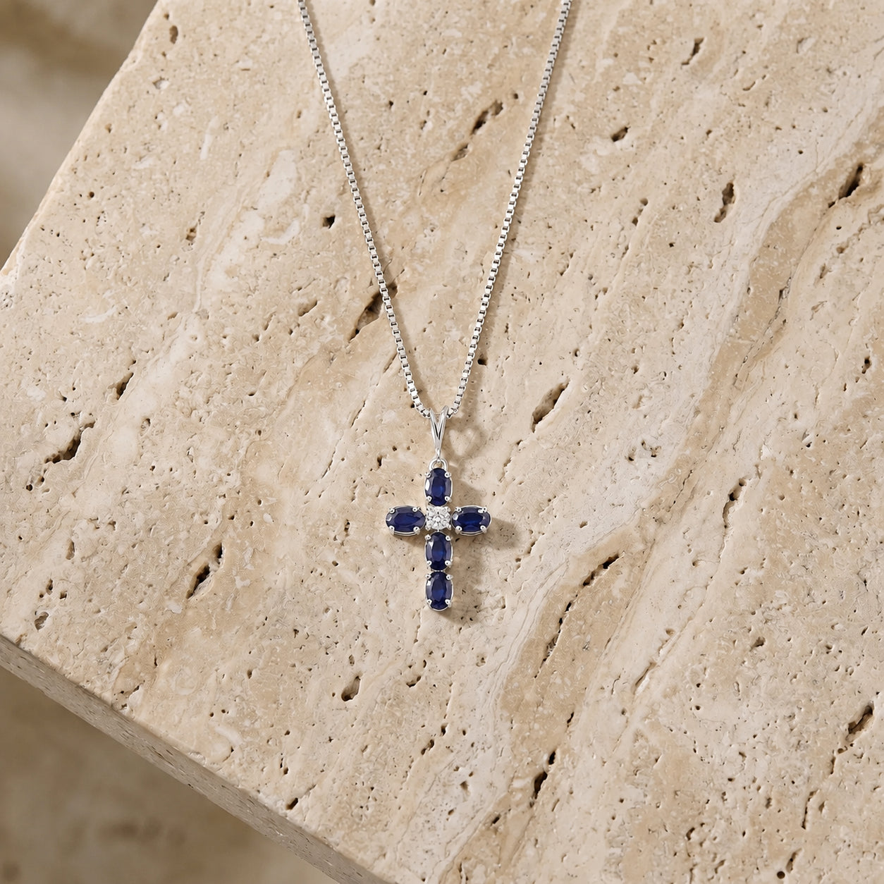 White Gold Grace Necklace Garnet 10K — Nadia