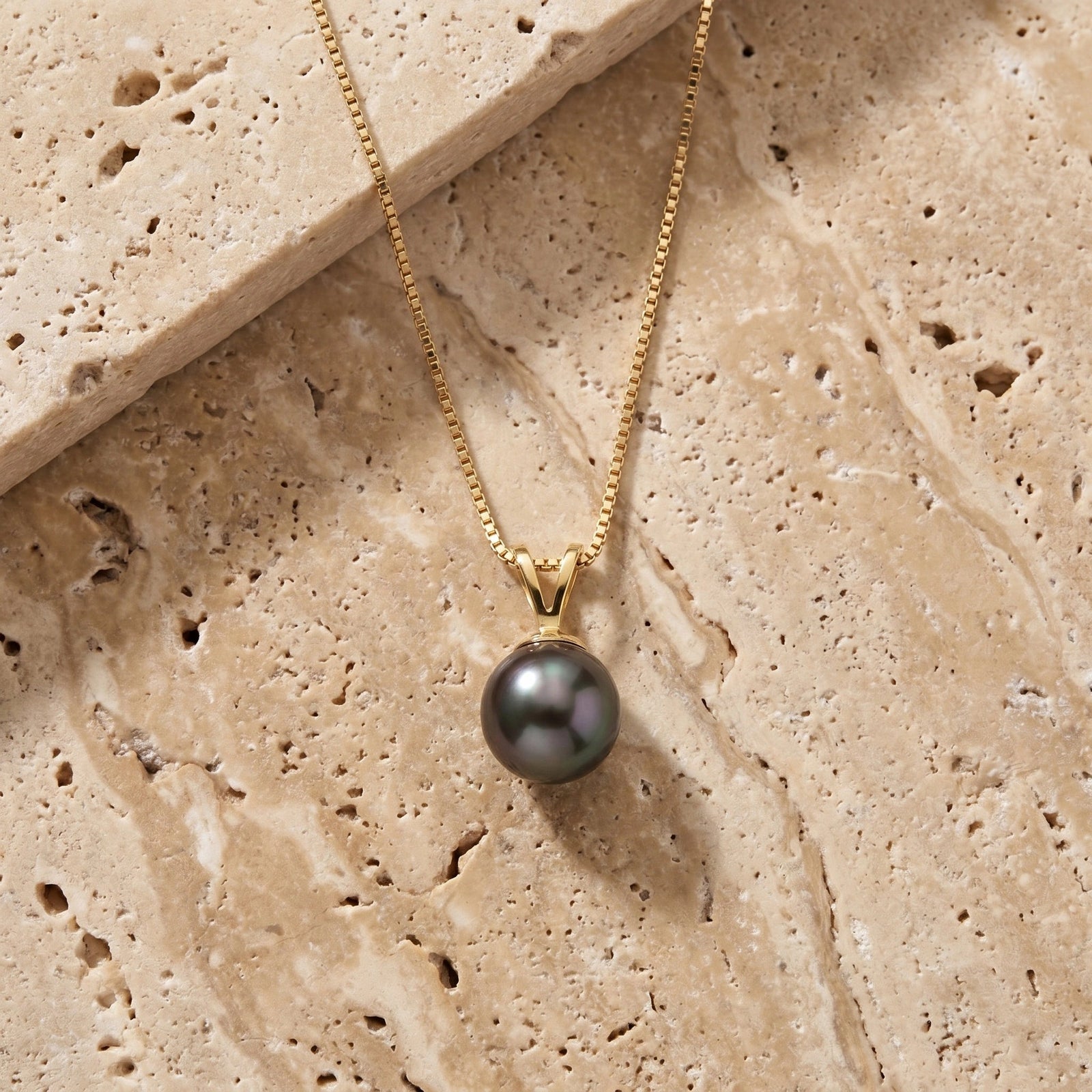 Yellow Gold Aura Necklace Pearl 10K — Cassandra