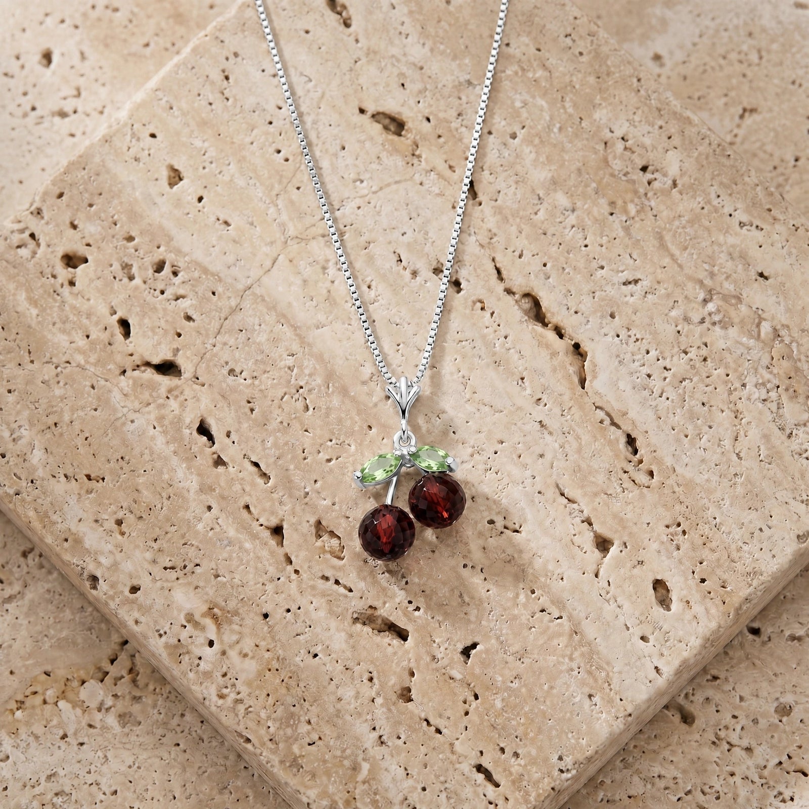 White Gold Peridot & Garnet — Edda