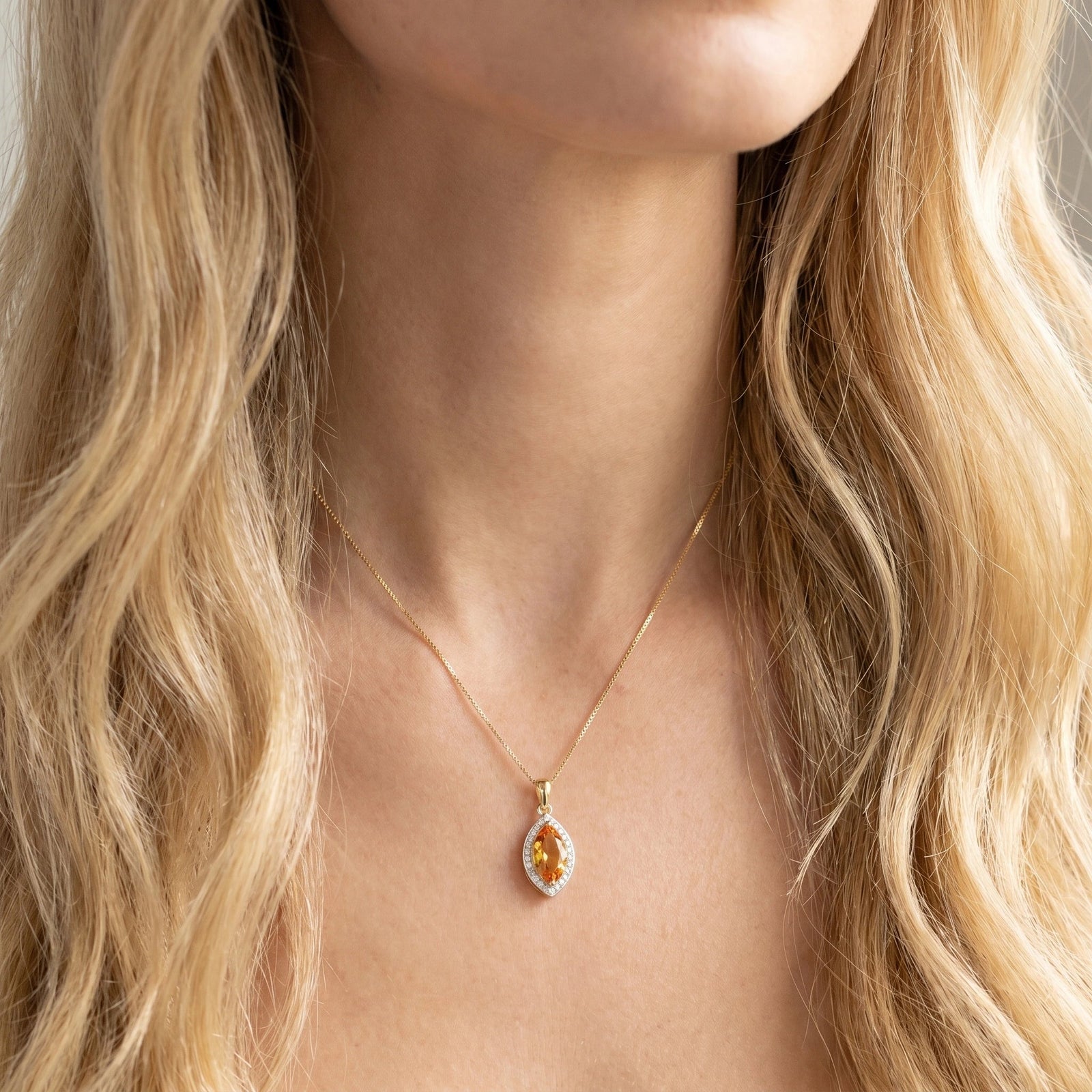 Yellow Gold Pendant Necklace Blue Topaz 10K — Immacolata