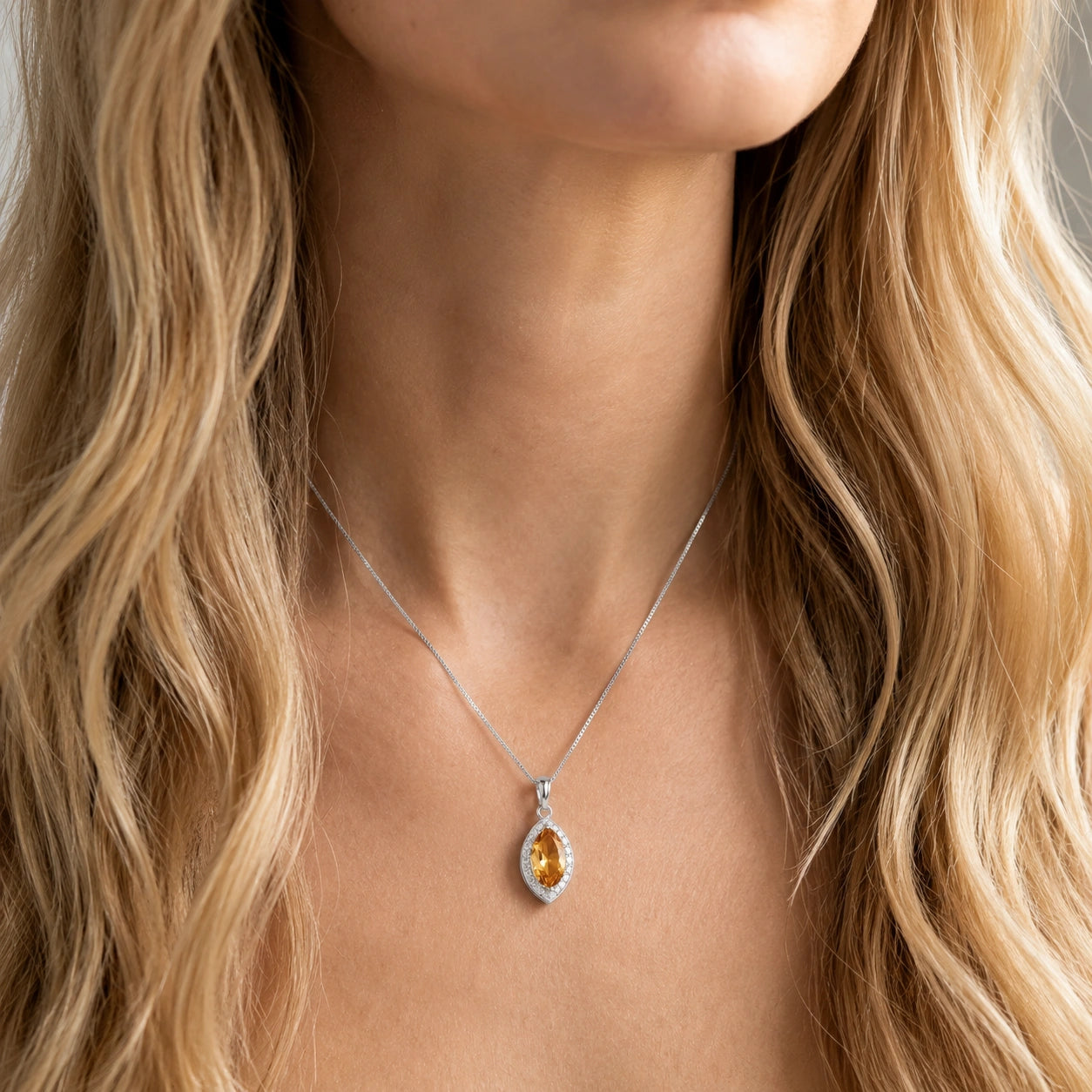 White Gold Pendant Necklace Citrine 10K — Immacolata