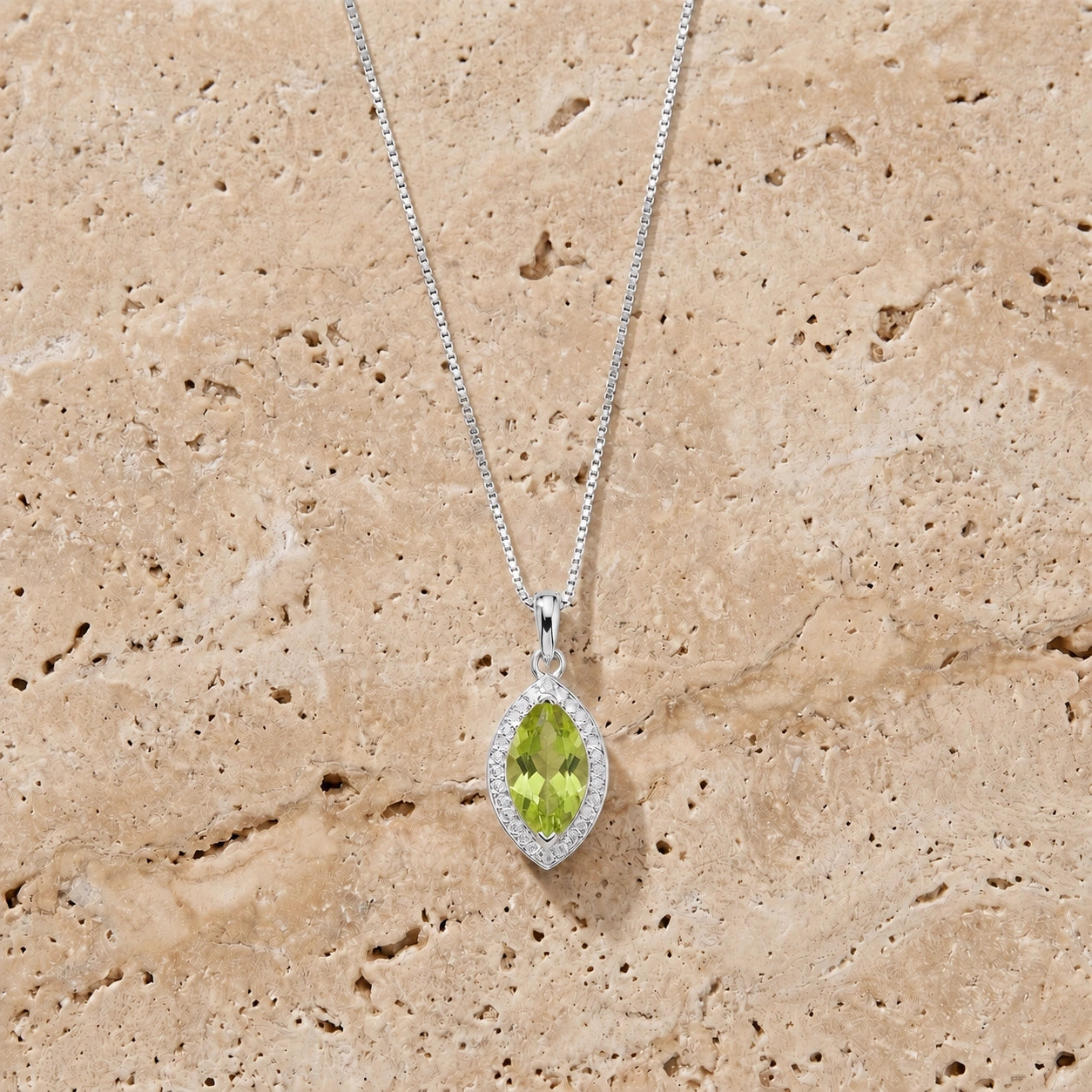 White Gold Pendant Necklace Peridot 10K — Immacolata