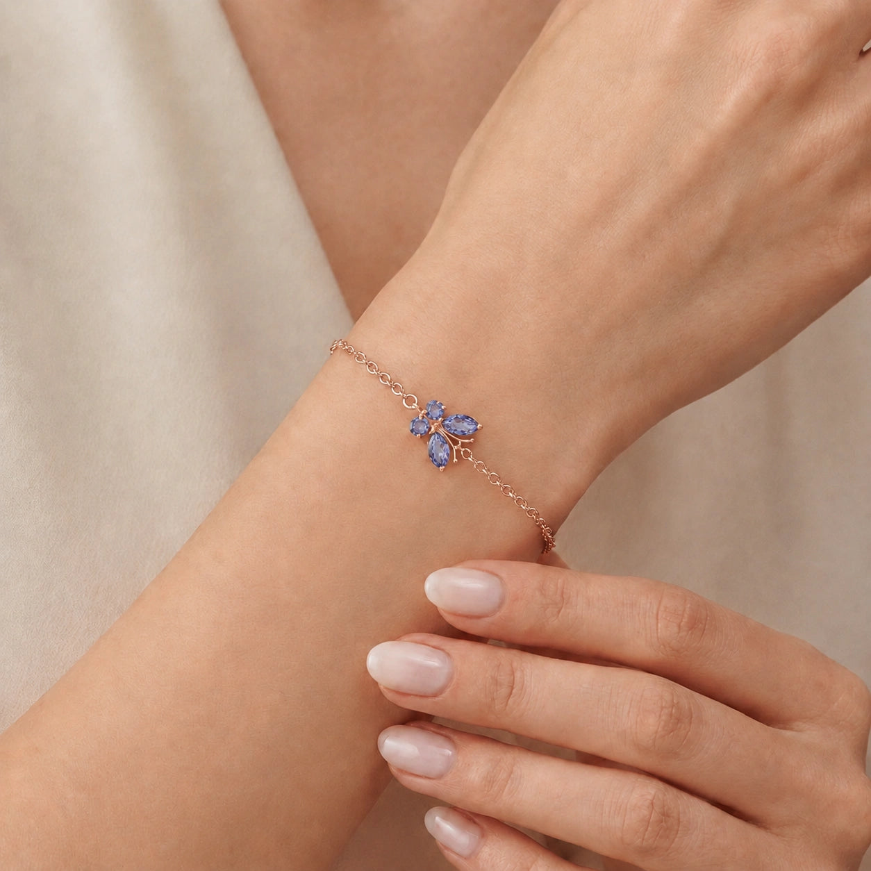 Rose Gold Bracelet Peridot 10K — Azzurra